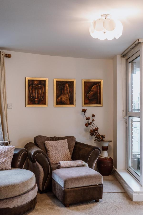 Smithfield Square Nest Entire Apartment