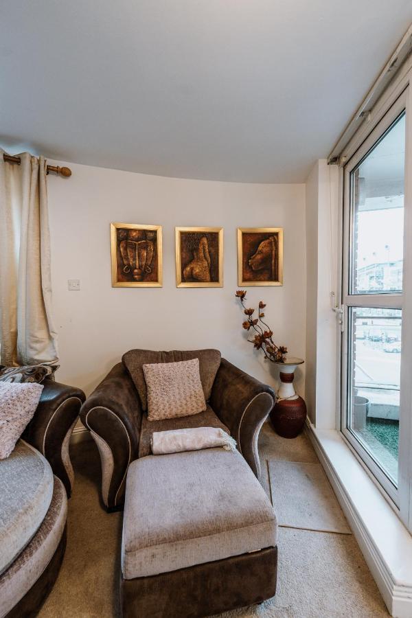 Apartment Smithfield Square Nest Entire