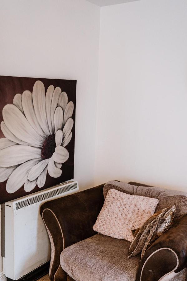 Smithfield Square Nest Entire Apartment *