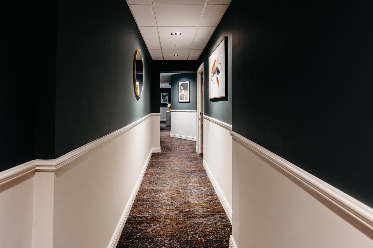 Drury Court Hotel 3*