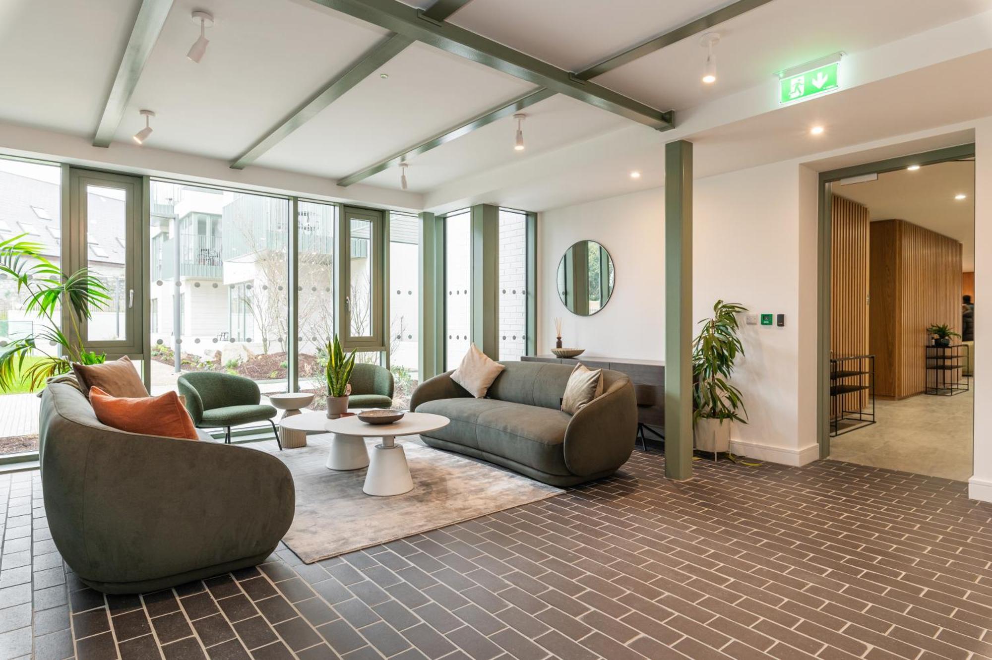 The Lookout Apartment *
