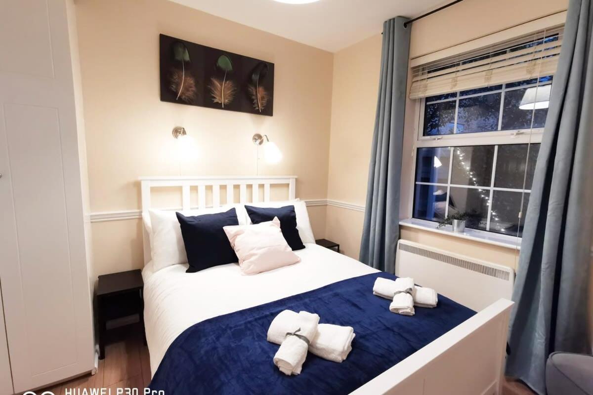 New Spacious & 3bedroom Tv& Wifi Apartment Dublin