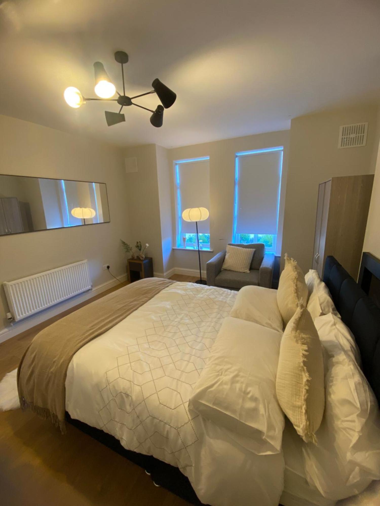 Homestay Extra Large In New House At Citywest