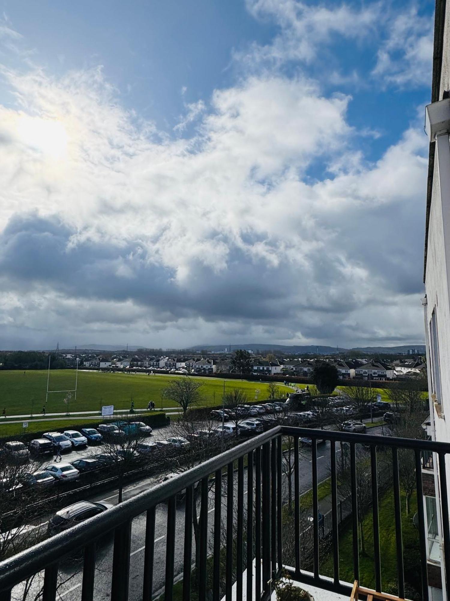 Finnstown Hall- Private In Shared With The Host Dublin