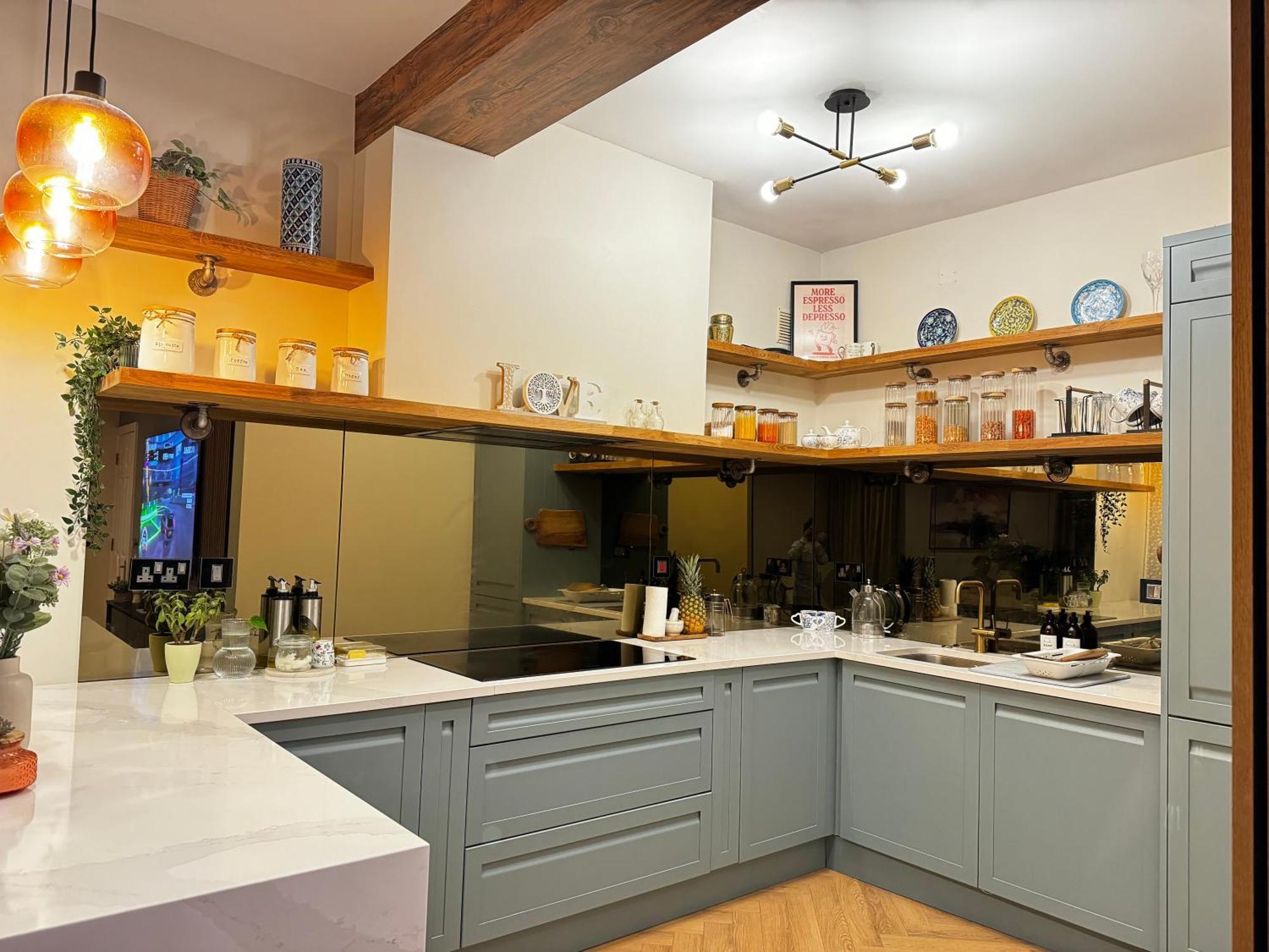 Finnstown Hall- Private In Shared With The Host *