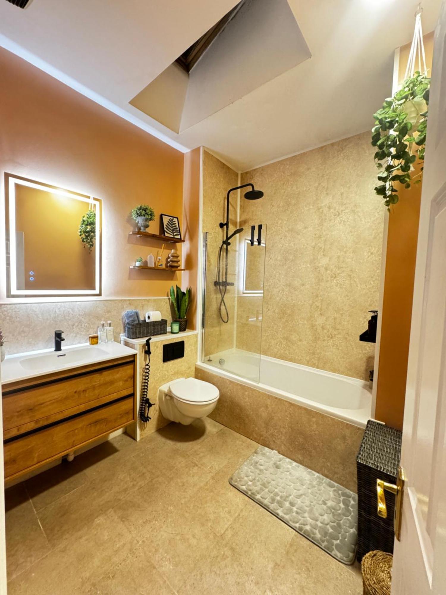 Finnstown Hall- Private In Shared With The Host Homestay Dublin