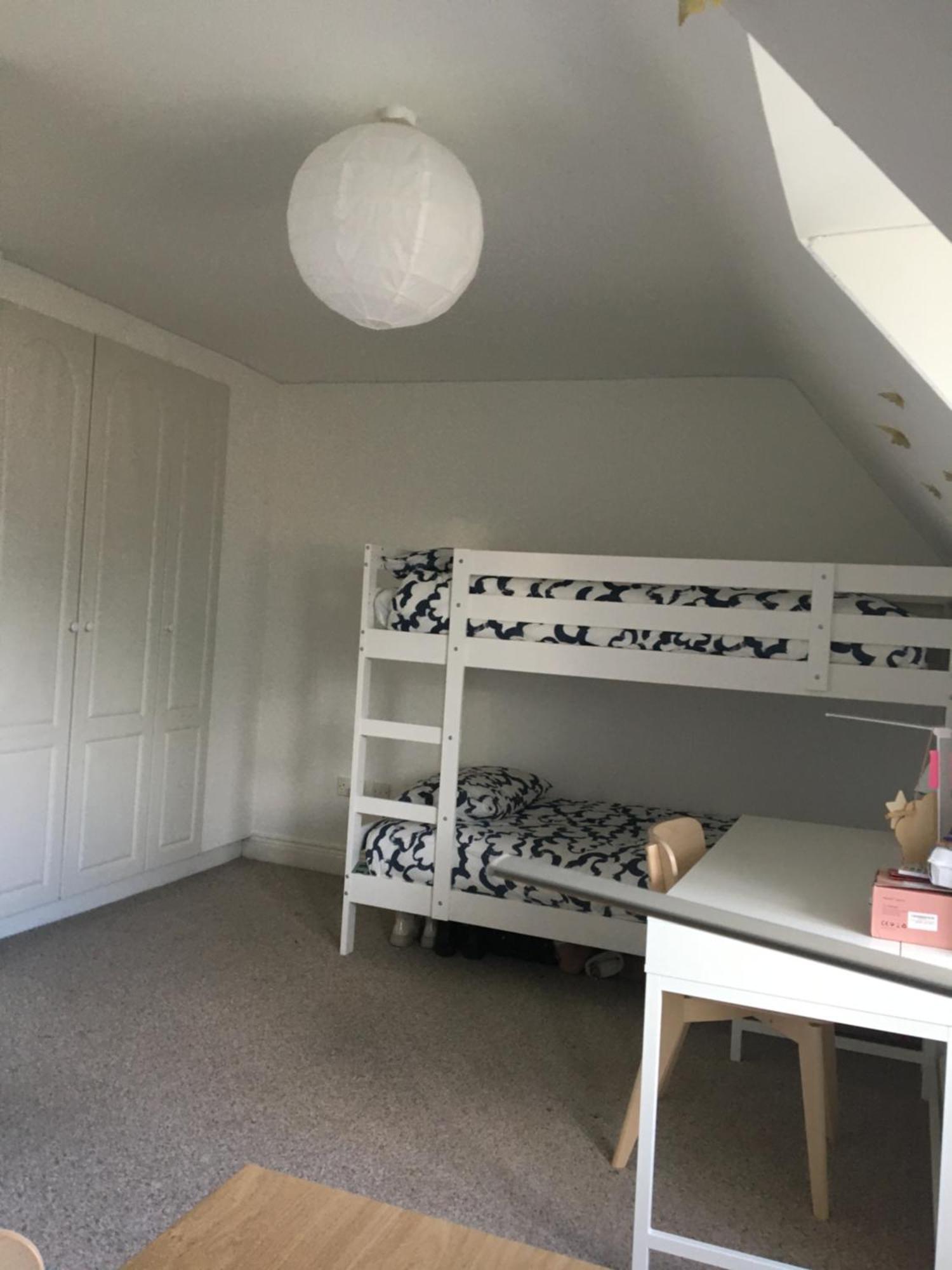 Spacious 3 Bedroom With Parking * Dublin