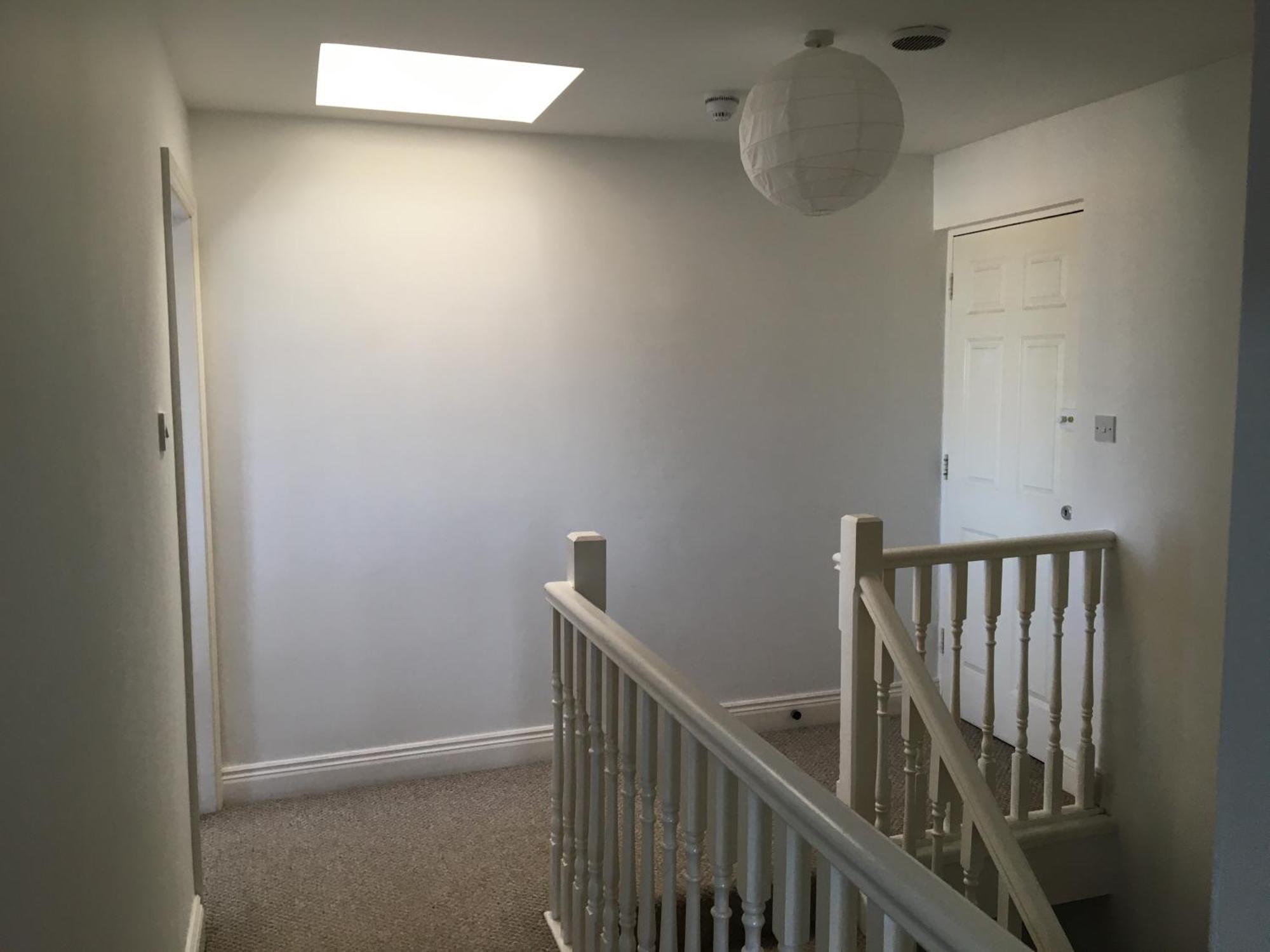 Spacious 3 Bedroom With Parking Apartment *