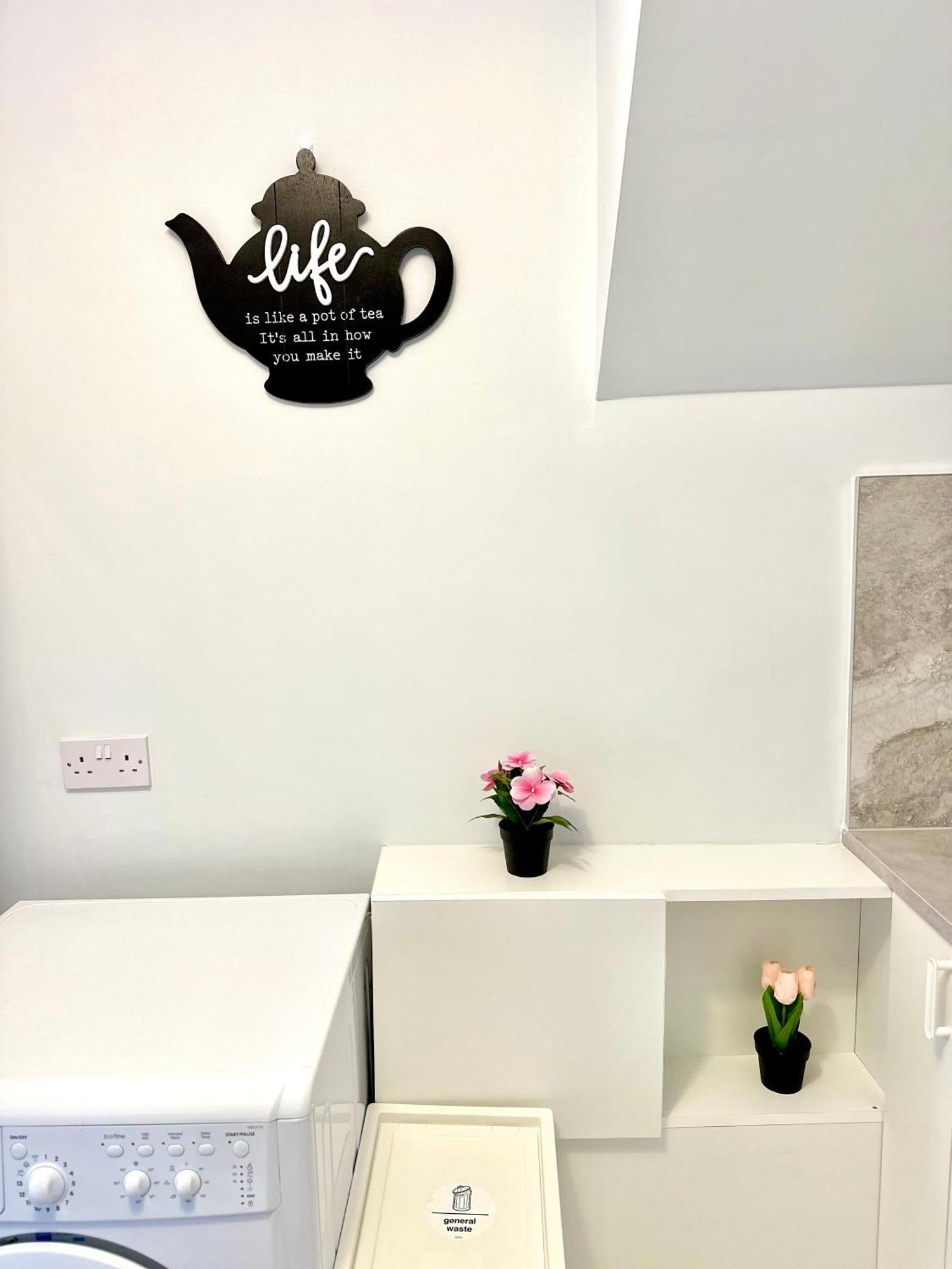 Modern 2bedroom Oasis Near Centre & Airport Dublin