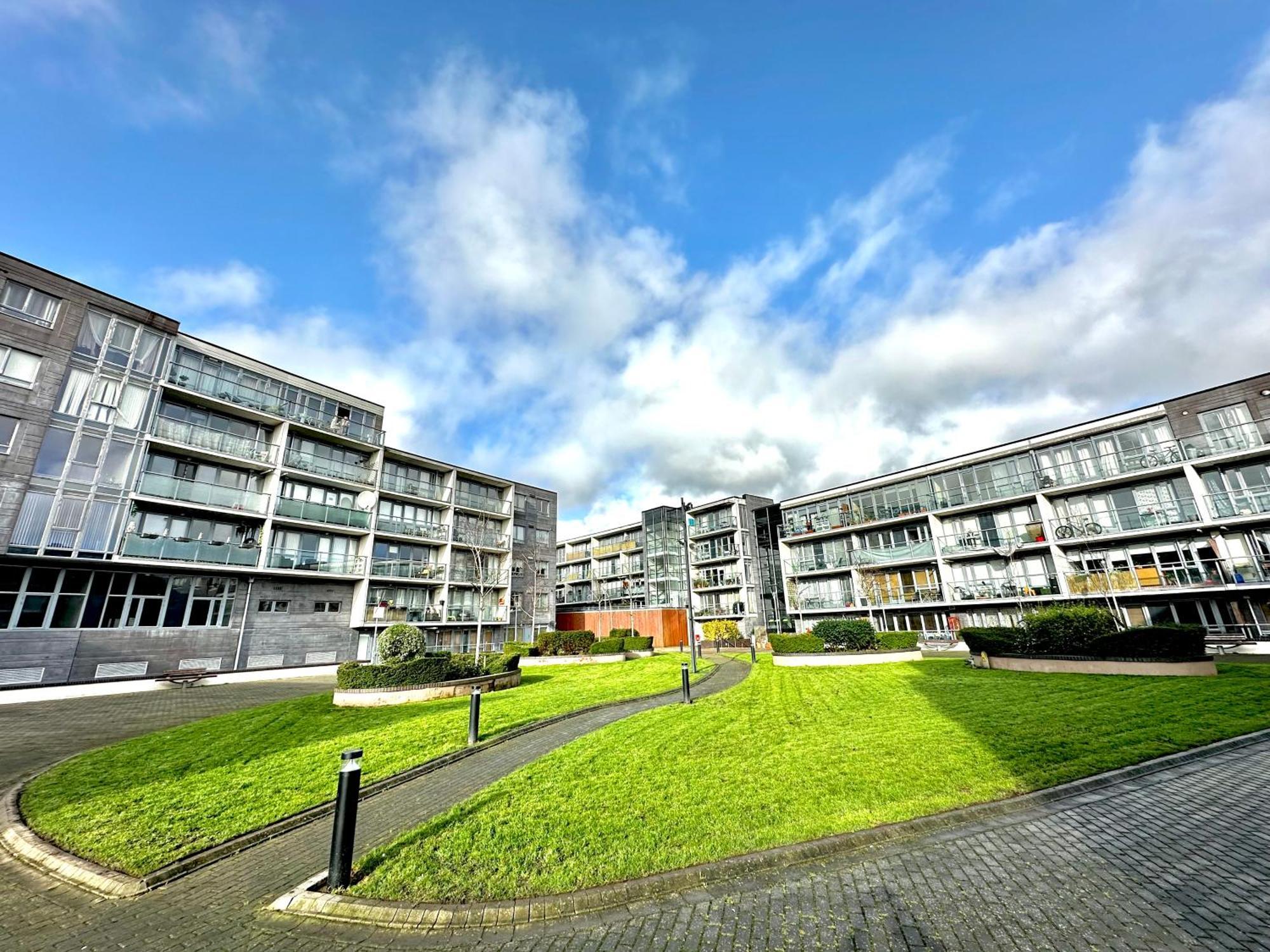 Apartment Modern 2bedroom Oasis Near Centre & Airport *