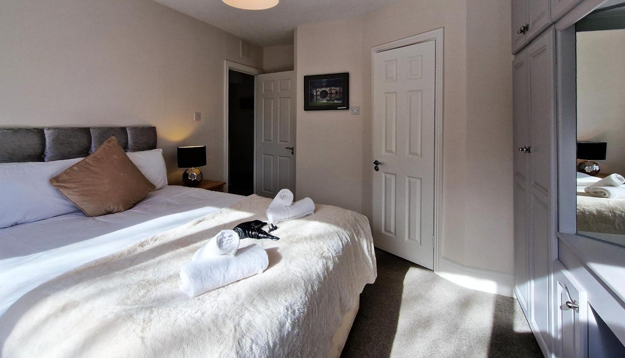 2 Minute Walk To Luas Ferienhaus Dublin