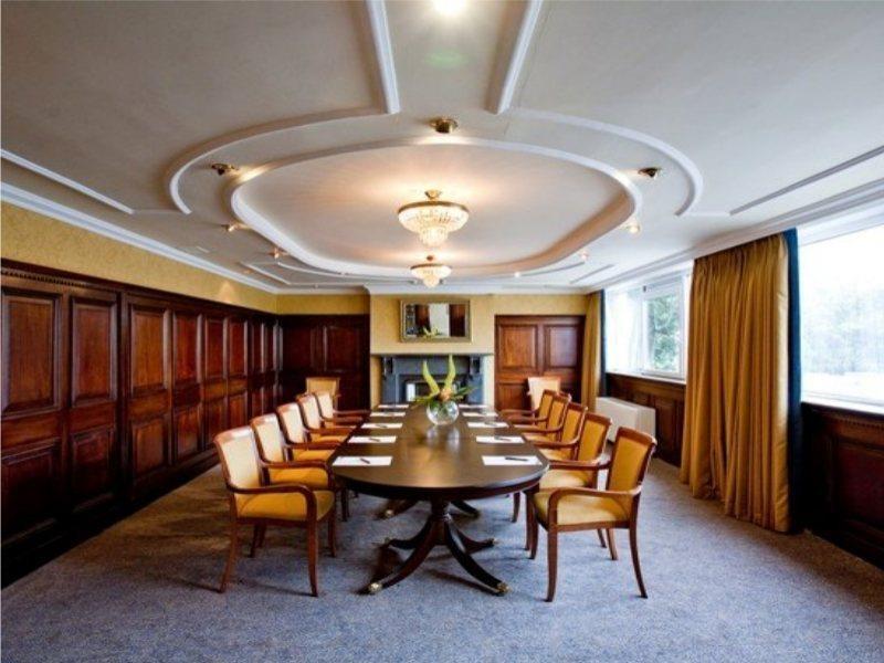 Hotel Clyde Court 4*
