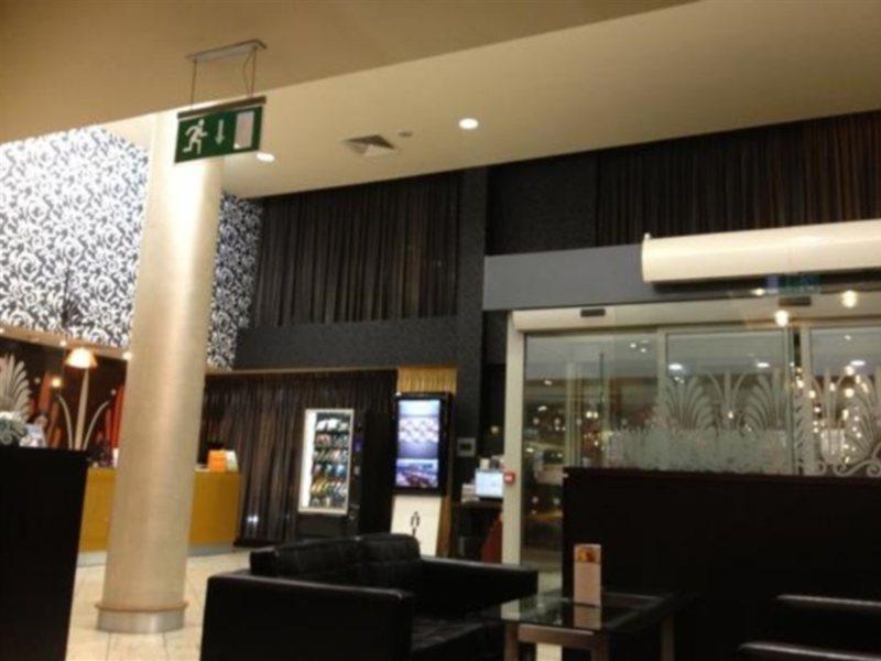 Hotel Maldron Parnell Square 4*