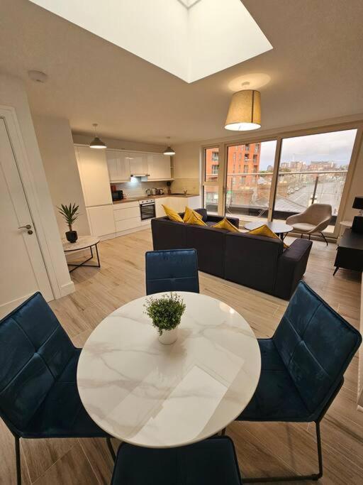 Spacious And Cosy House * Dublin
