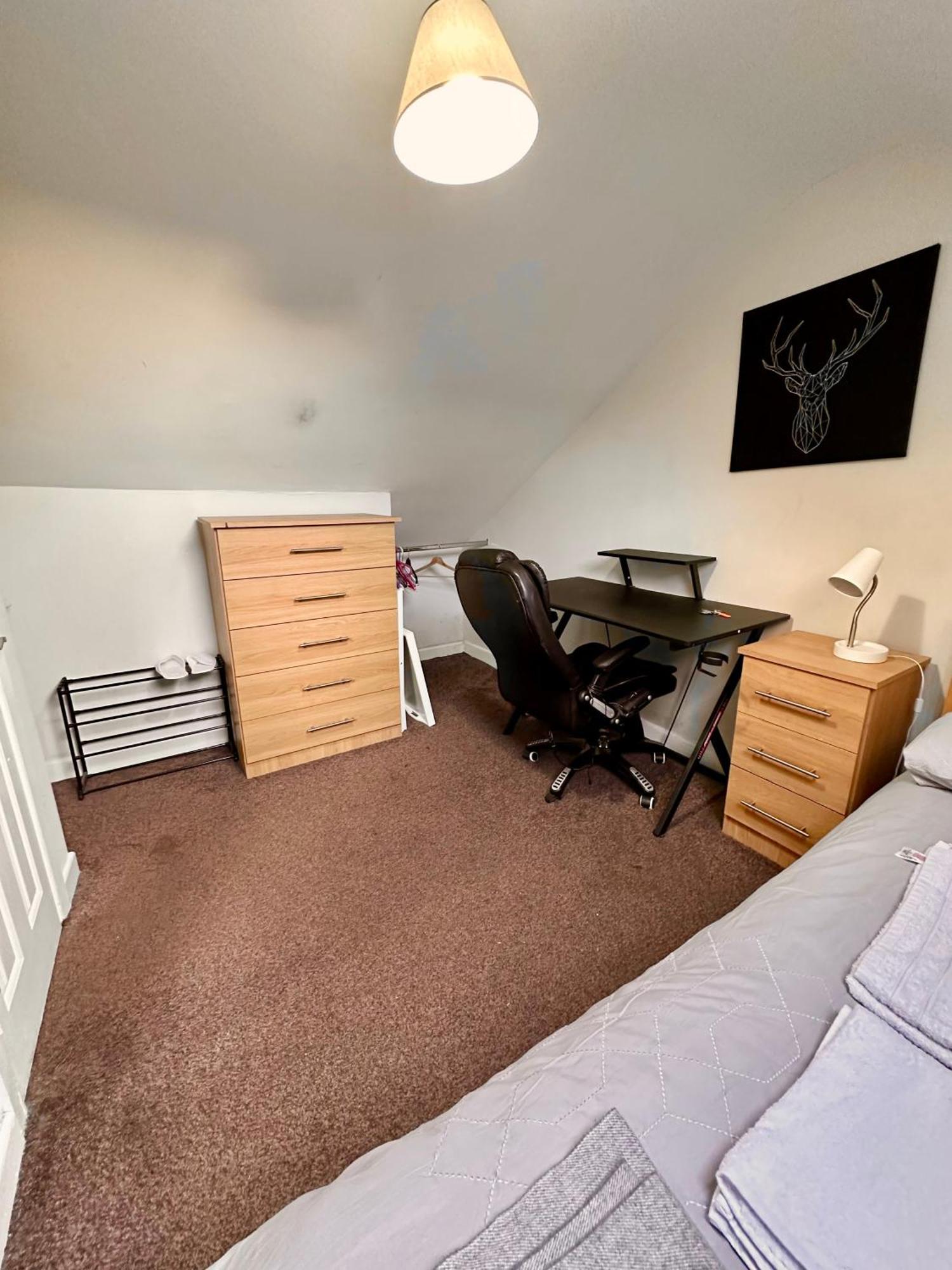 Spacious In Homestay