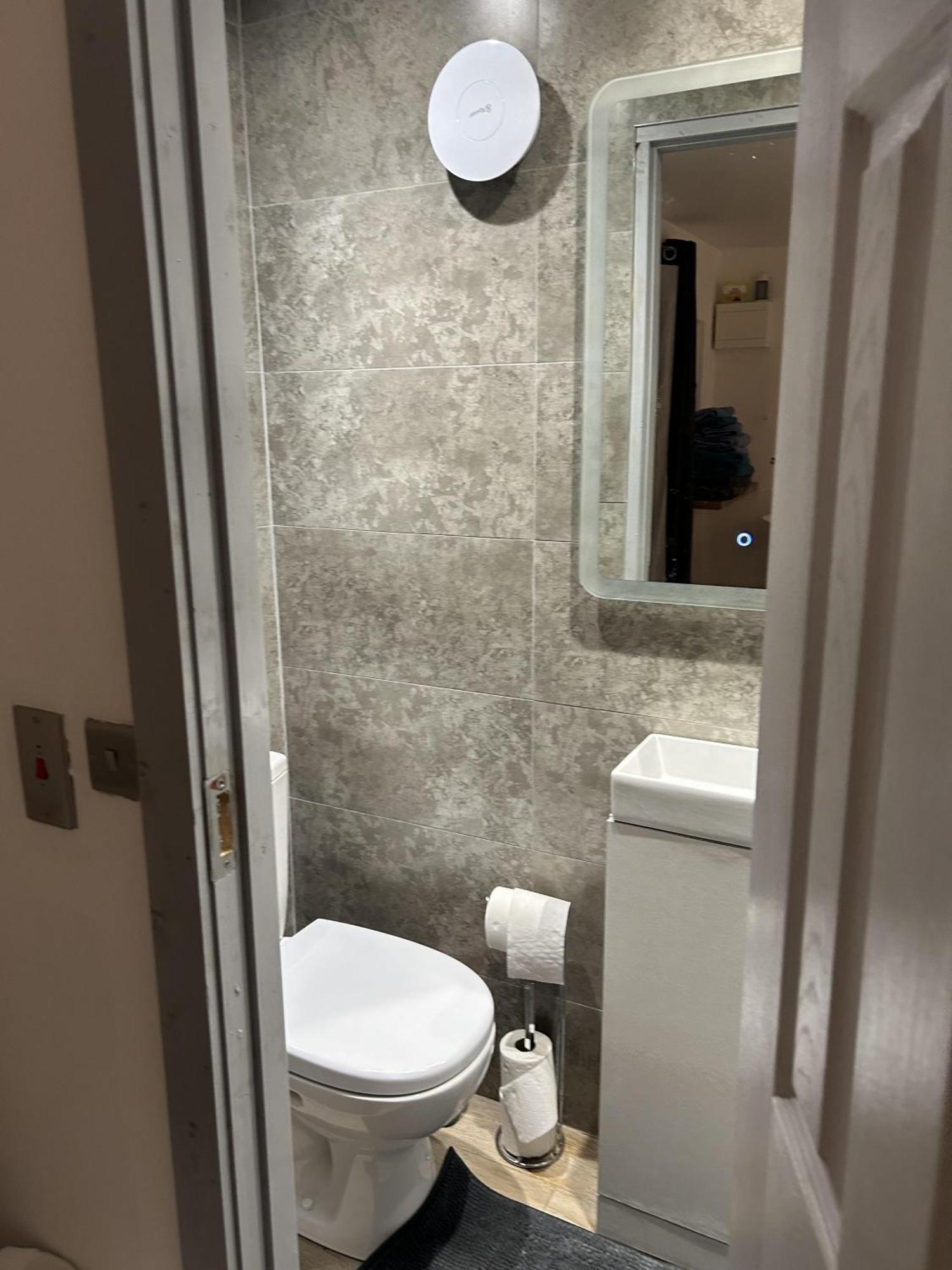 Cosy Open Plan In 11 2 Persons