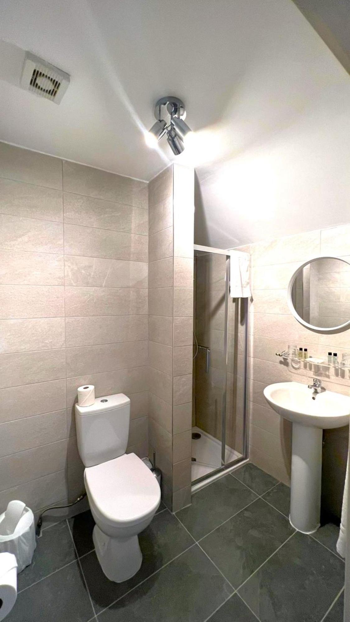Baggot Court Townhouse Hotel 3*