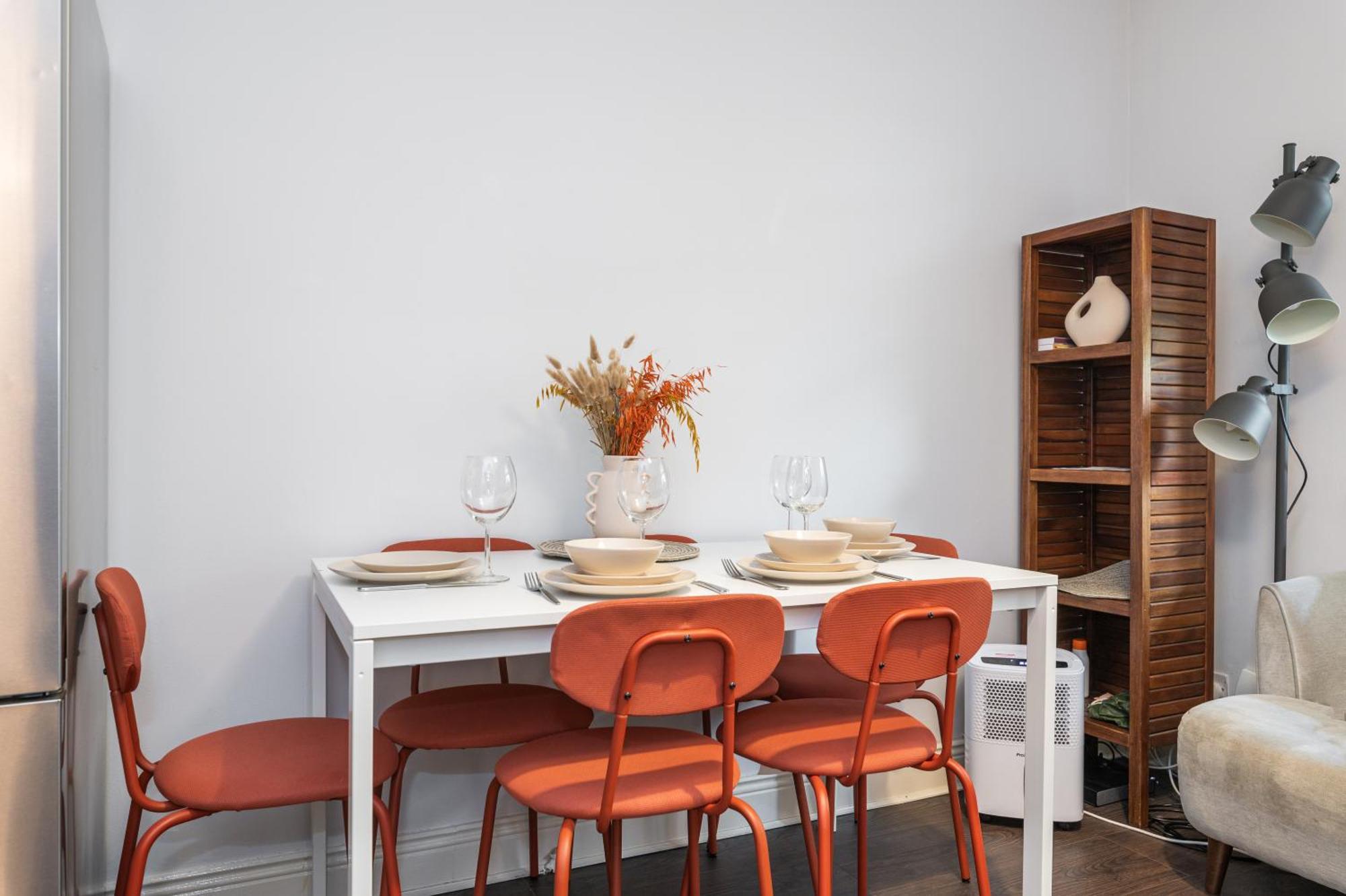 Lovely 2-bed In The Heart Of Appartement *