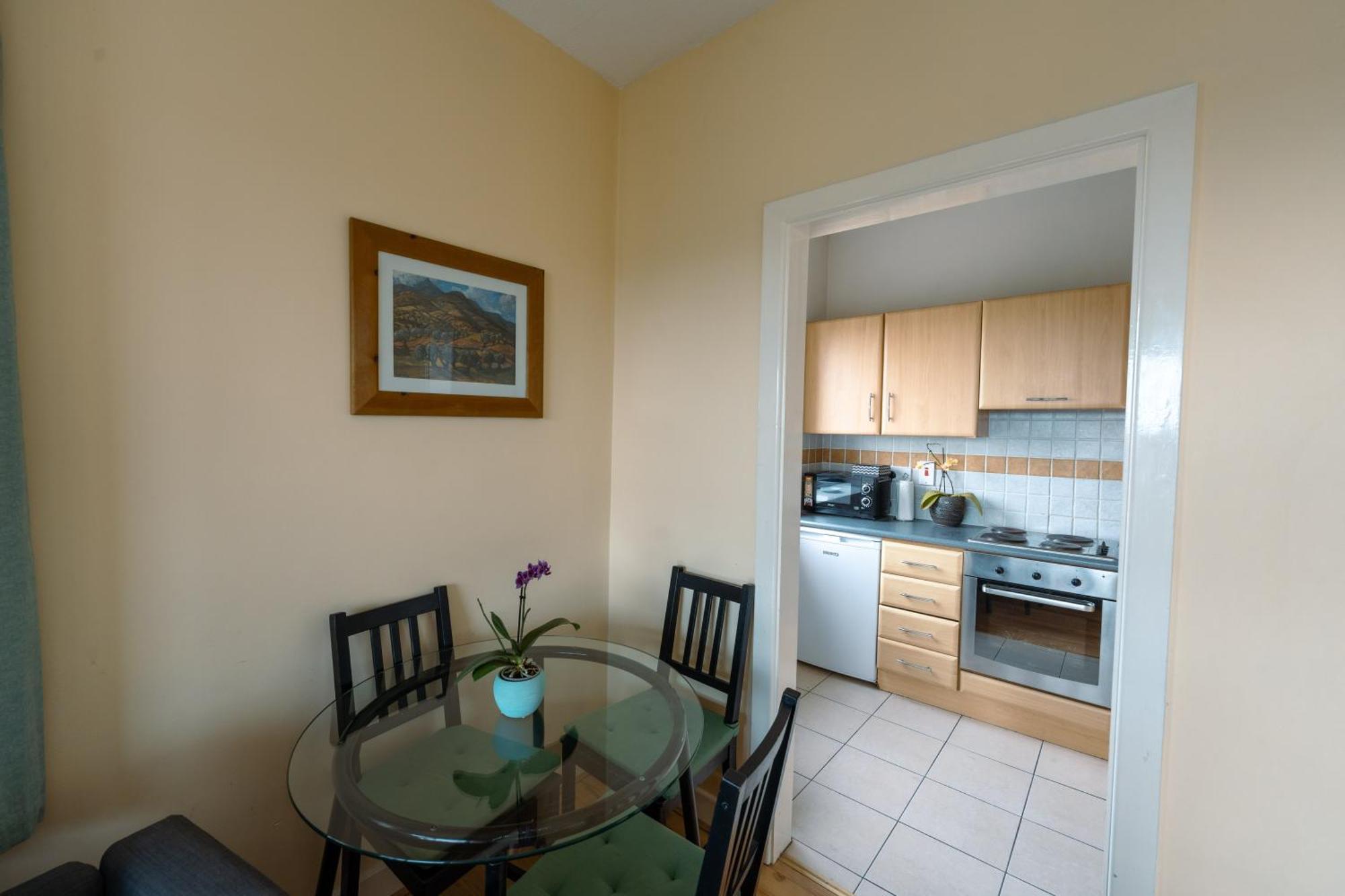 Bright View Apartment *