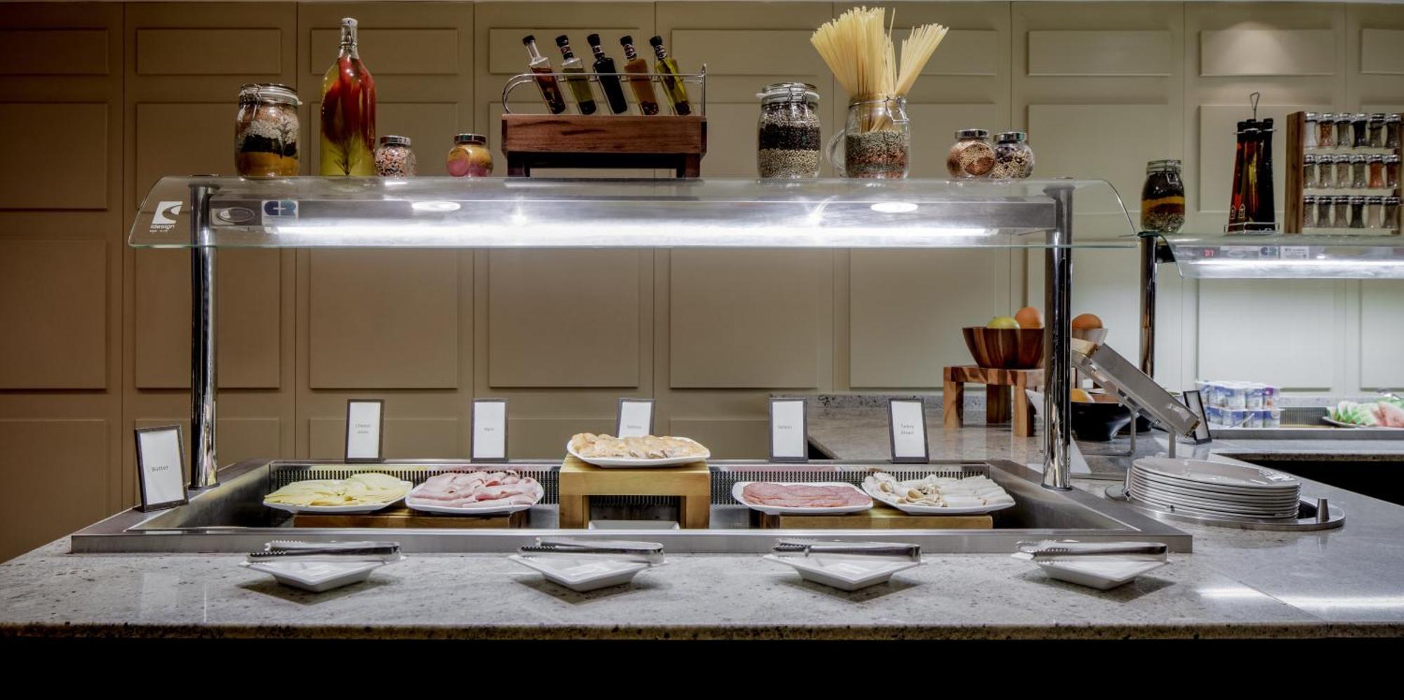 Hilton Kilmainham Hotel 4*