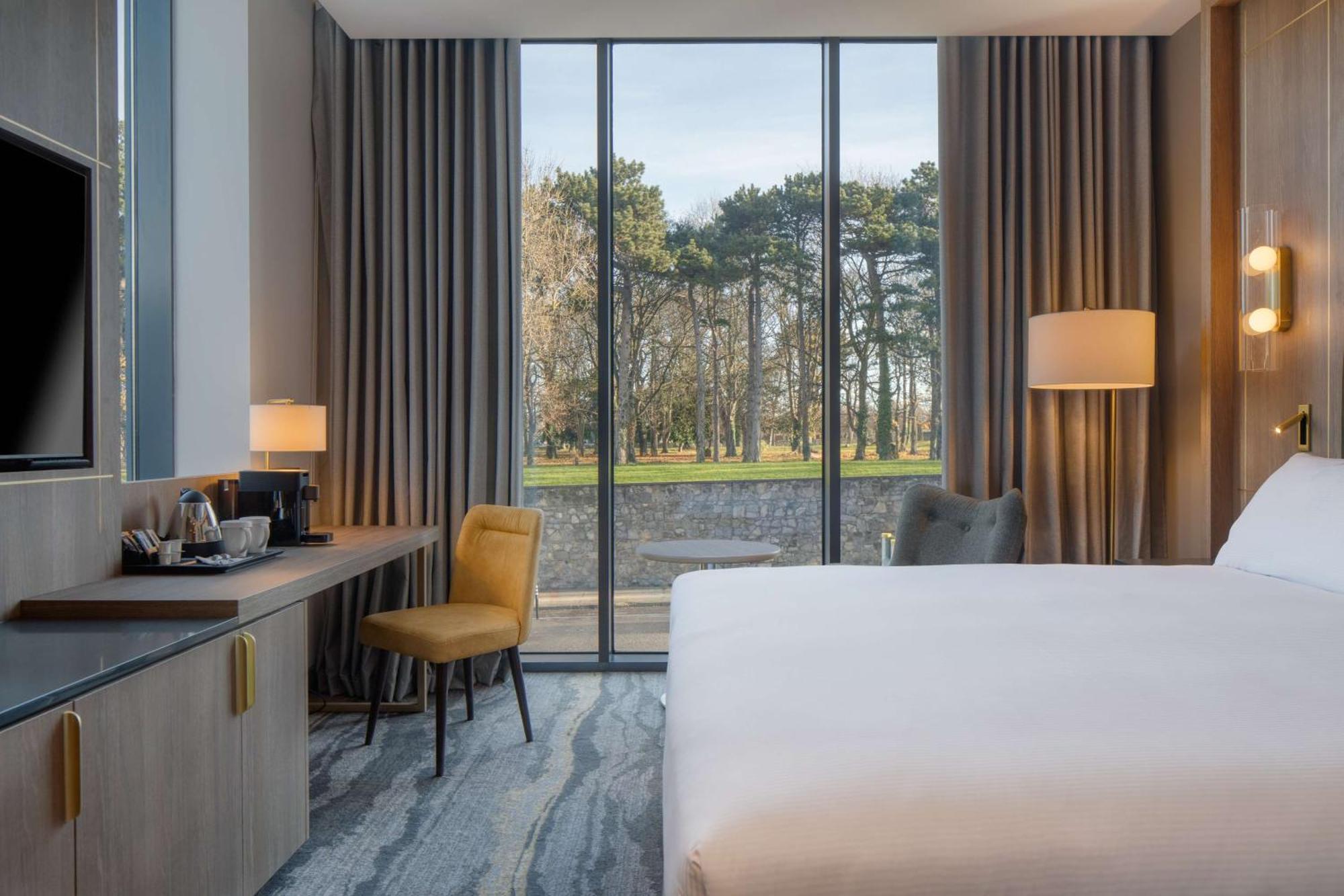 Hotel Hilton Kilmainham 4*