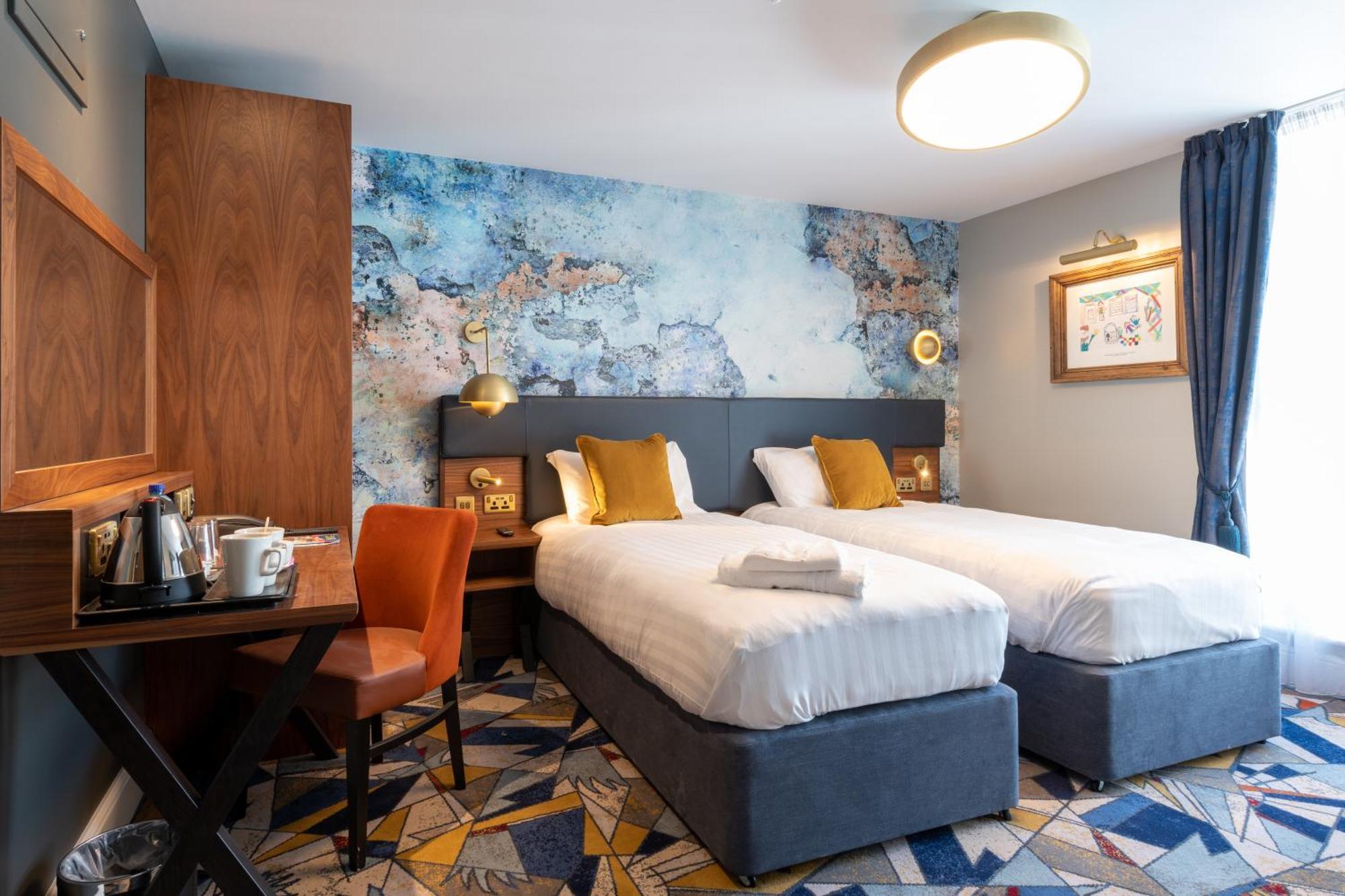 Hotel Keavan's Port Hotel, 4*