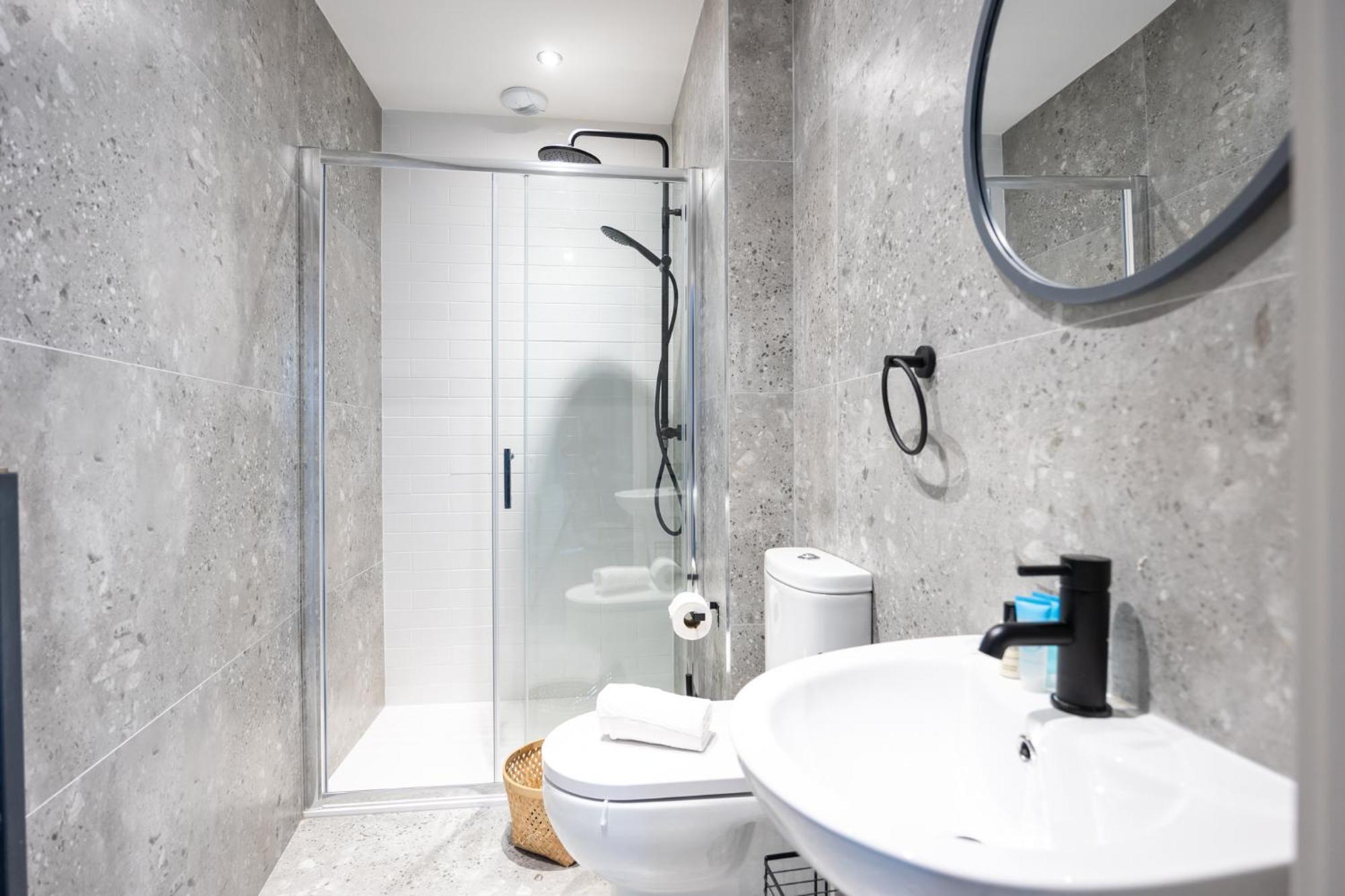 Stunning 2 Bed, 2 Bath House Near National Stadium, Holiday home Dublin