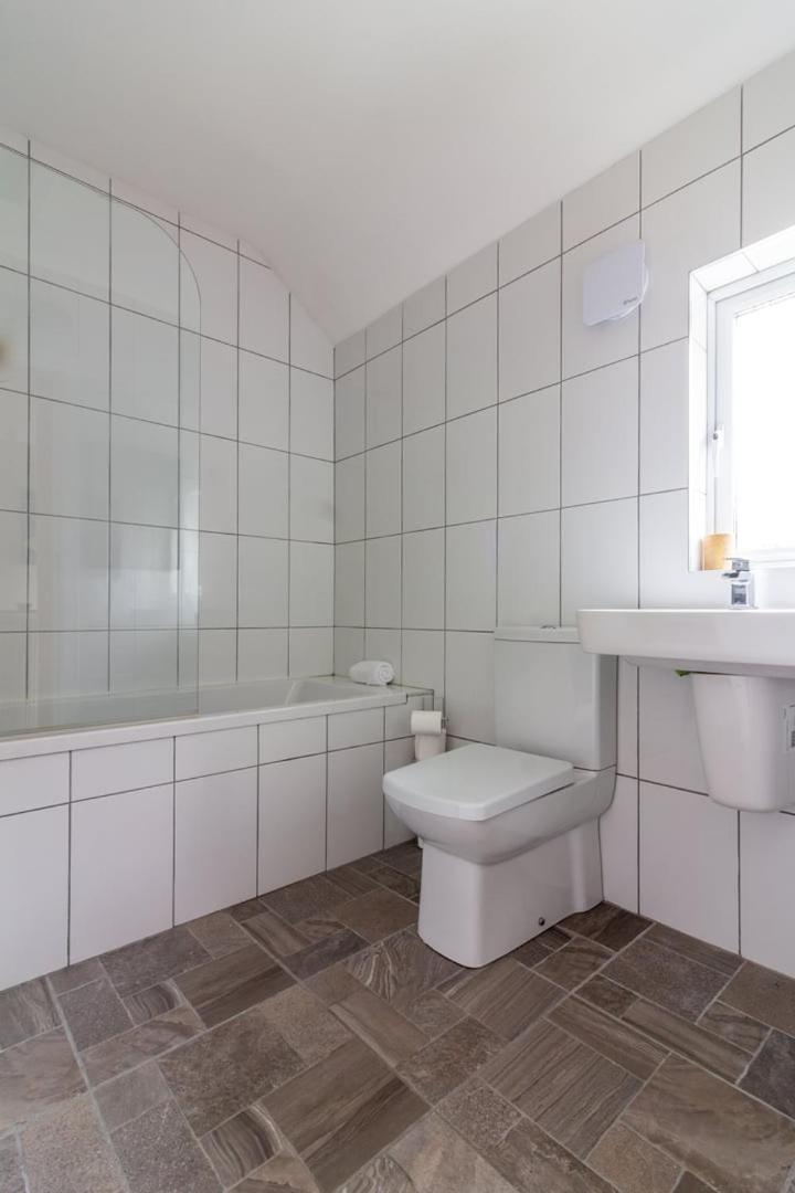 Guestready - Glasnevin Charm Near Dcu Dublin
