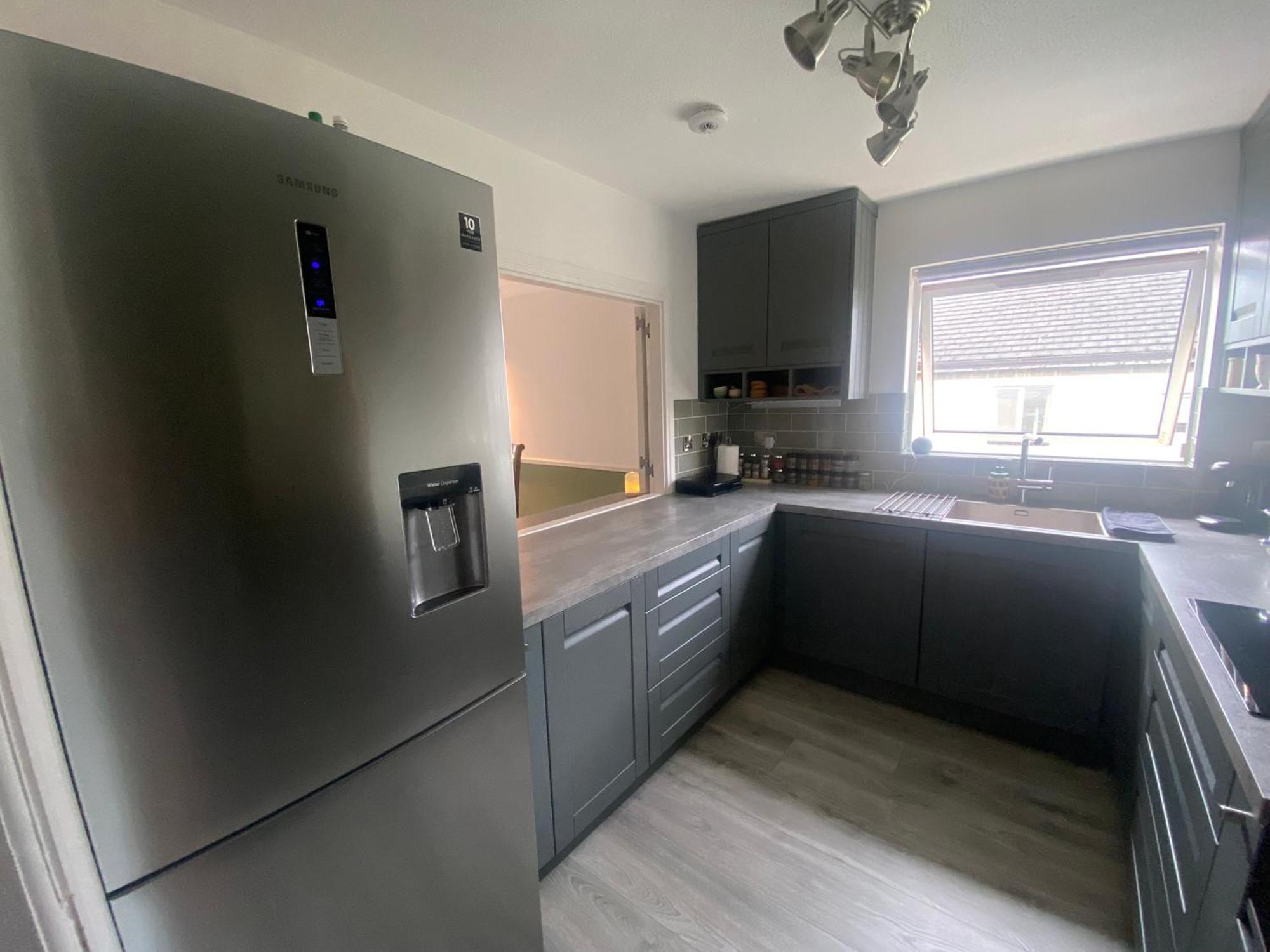 Private Double Bedroom In Modern Homestay Dublin