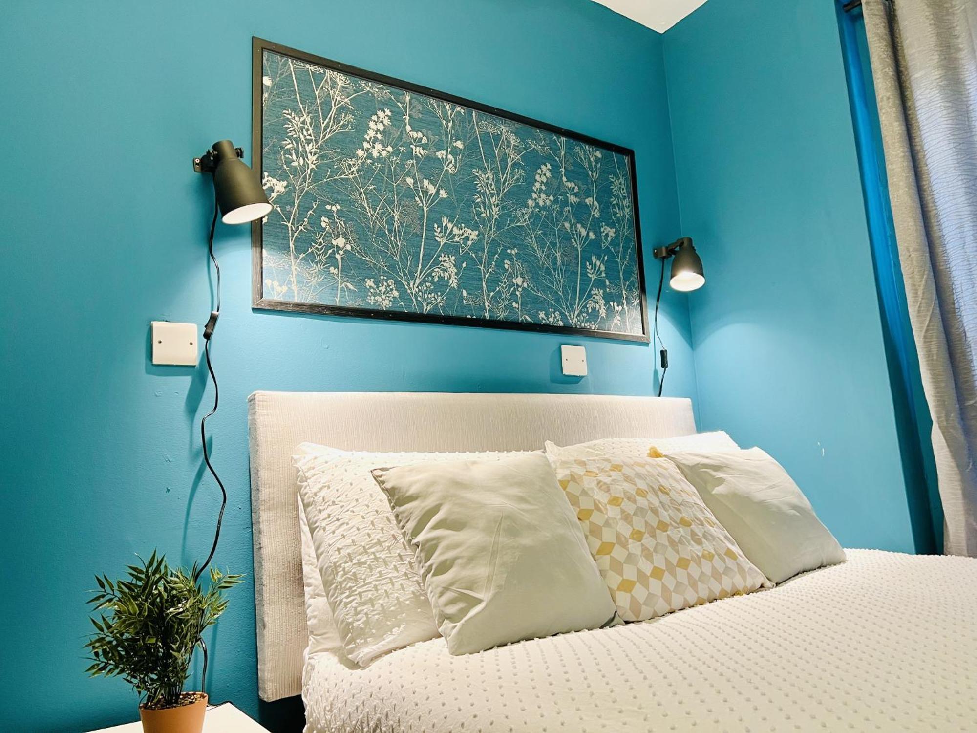 Apartment Centre *