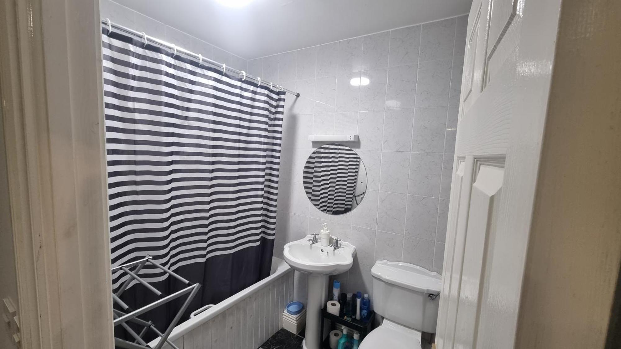 Homestay 3 Cosy Bedrooms Near Airport &