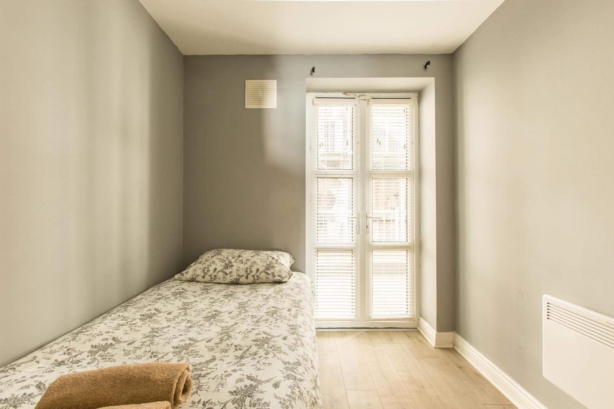Apartment Modern Elegant With Parking Dublin