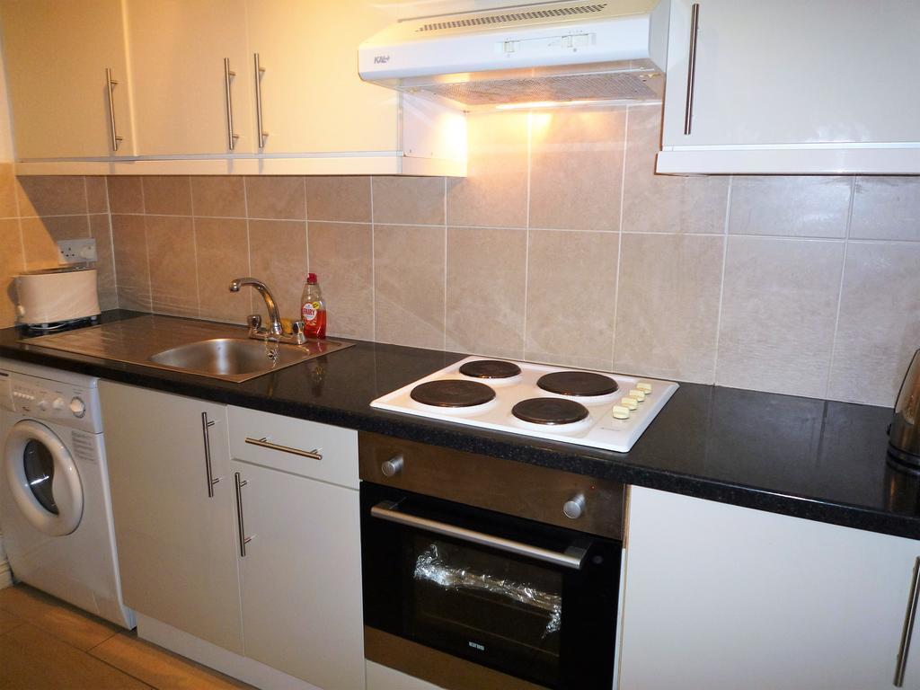 Halfpenny Bridge Holiday Homes Tranquility Apartment *