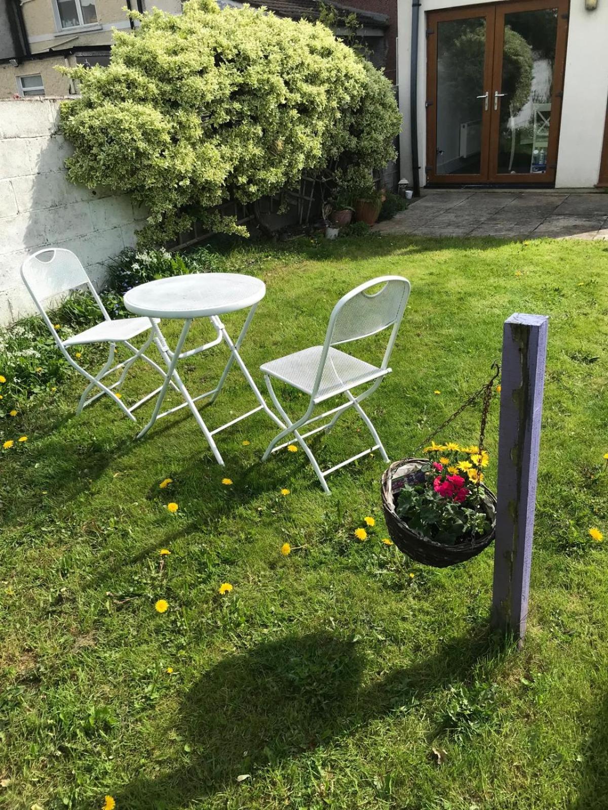 Spacious 3 Bed Townhouse In 12 Appartement Dublin