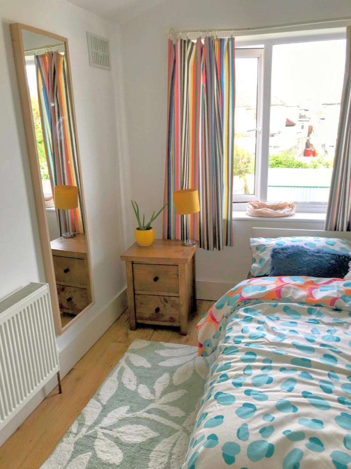 Spacious 3 Bed Townhouse In 12 Appartement