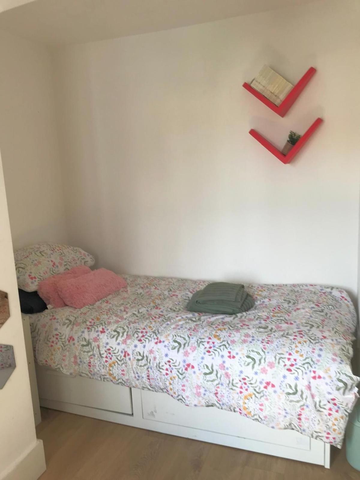 Spacious 3 Bed Townhouse In 12 Apartment *