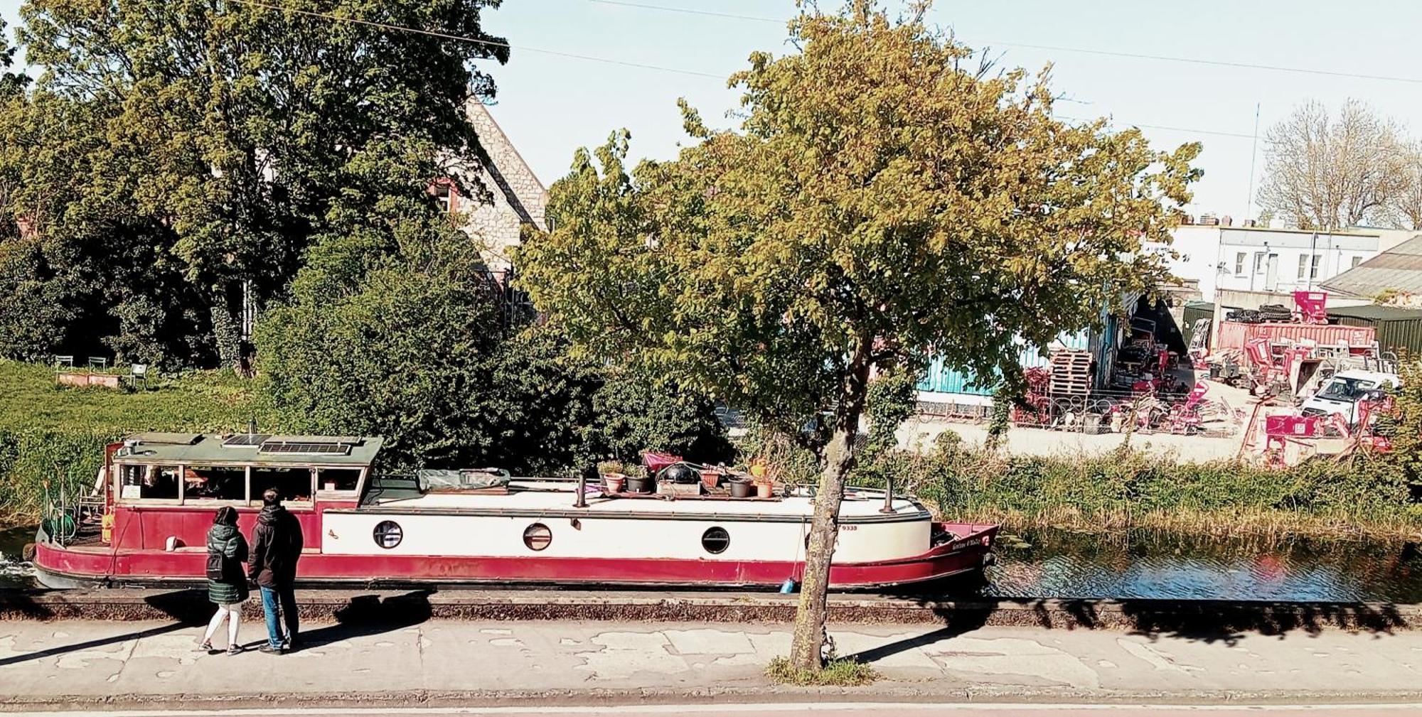 Canal Side *