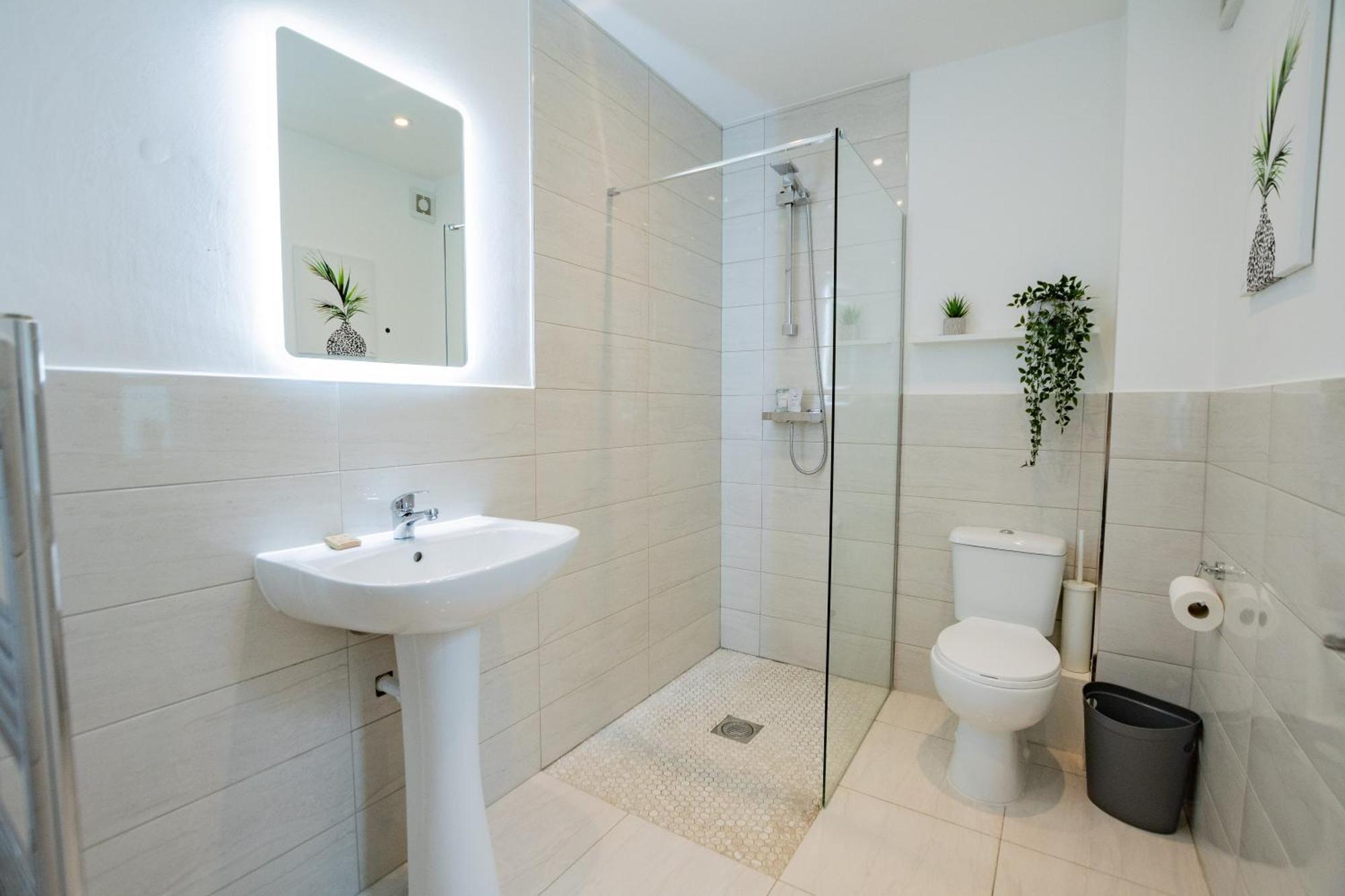 Ferienhaus The Large Group House -sleeps 21 Dublin