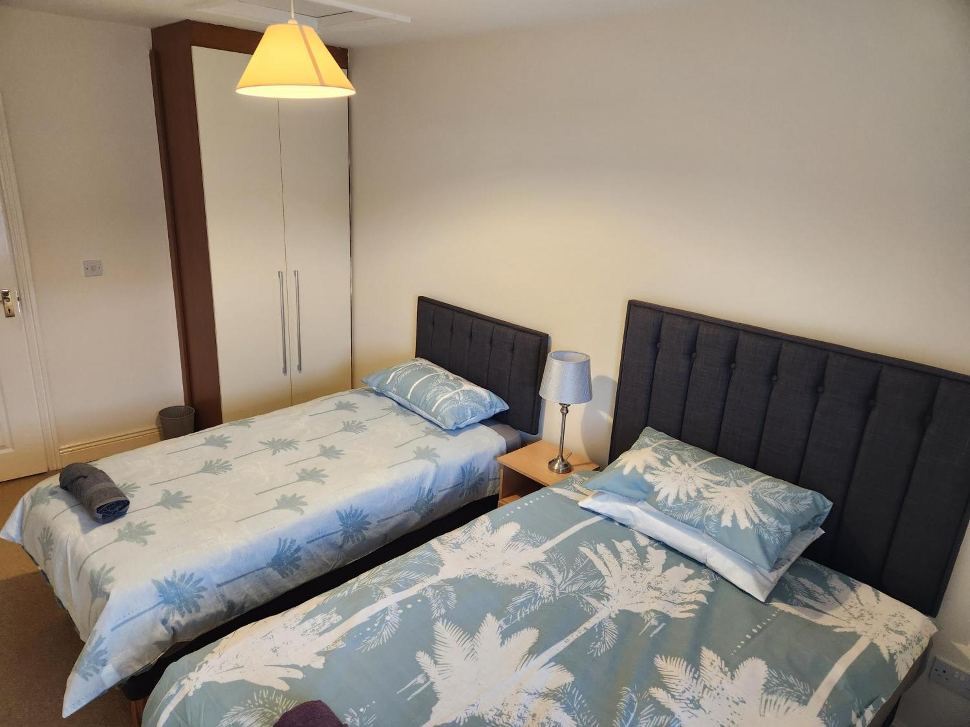 3 Bedrooms Near Airport & 7people Dublin