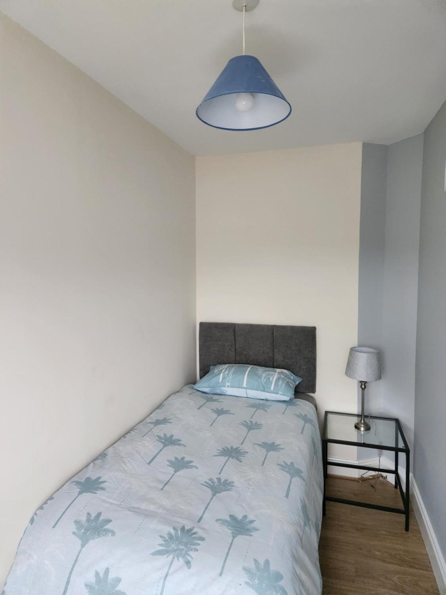 3 Bedrooms Near Airport & 7people *