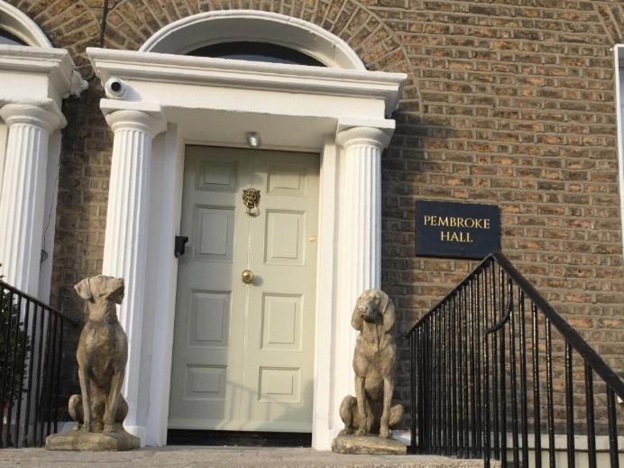 Pembroke Hall 3*
