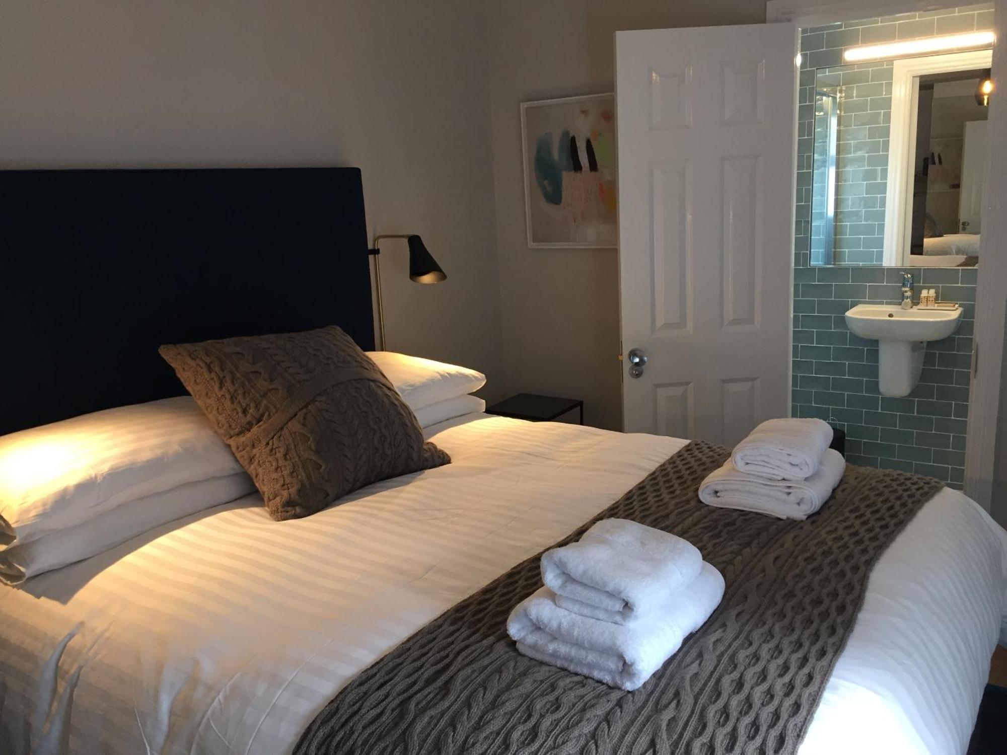 Pembroke Hall 3* Dublin