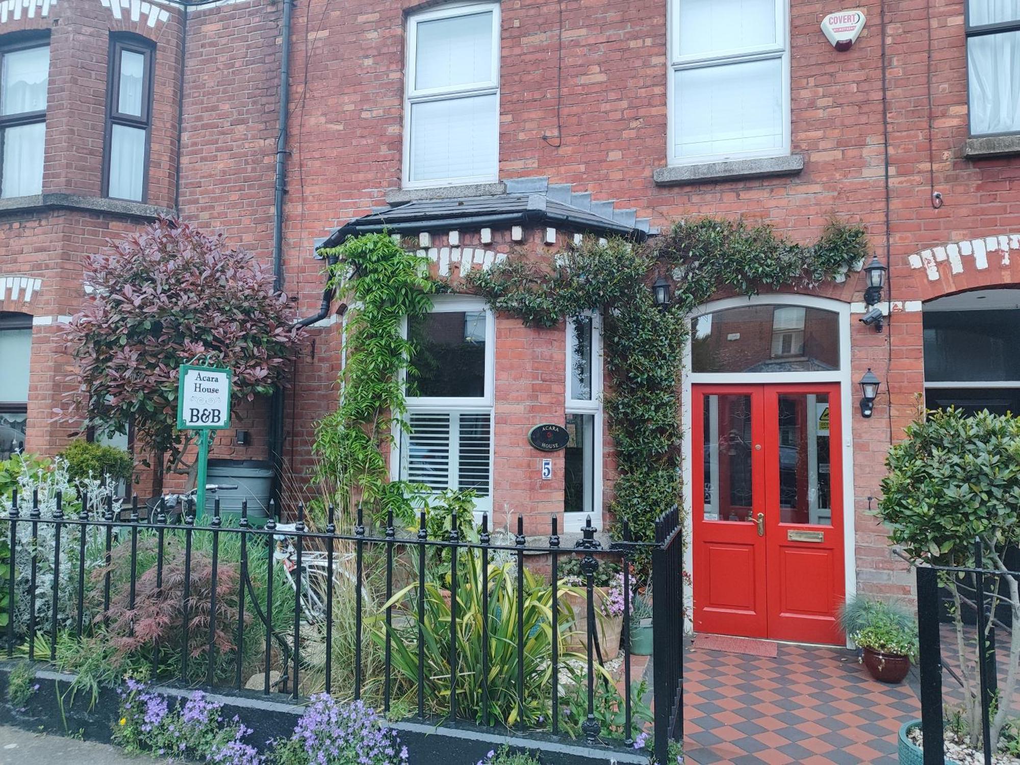 Acara House Bed & Breakfast