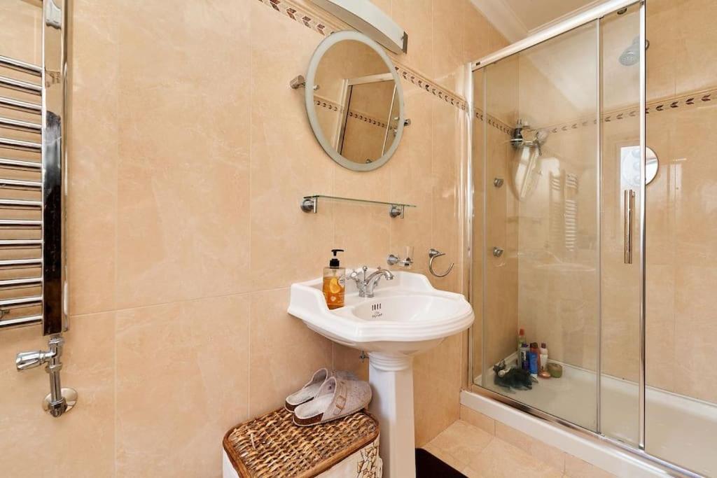 Castleknock Phoenix Park Holiday home Dublin