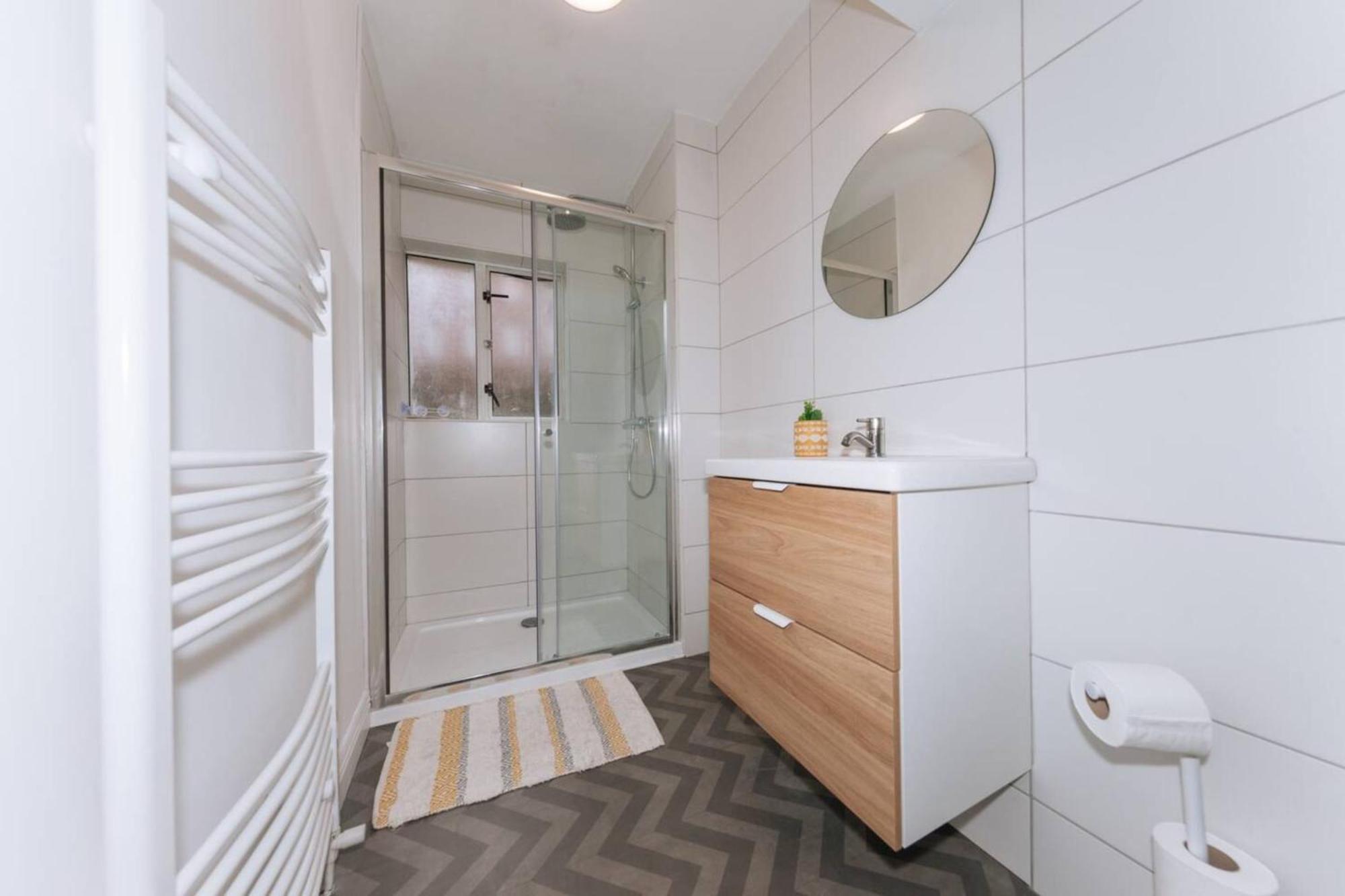 Centrally Located & Spacious 4bd House- St Kevin's Holiday home Dublin