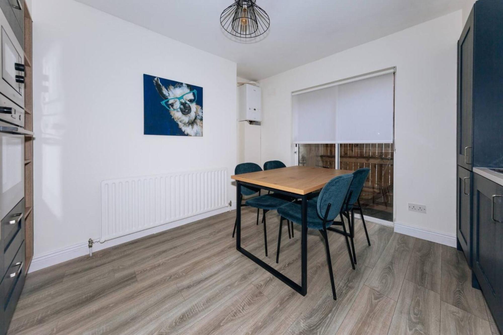Centrally Located & Spacious 4bd House- St Kevin's