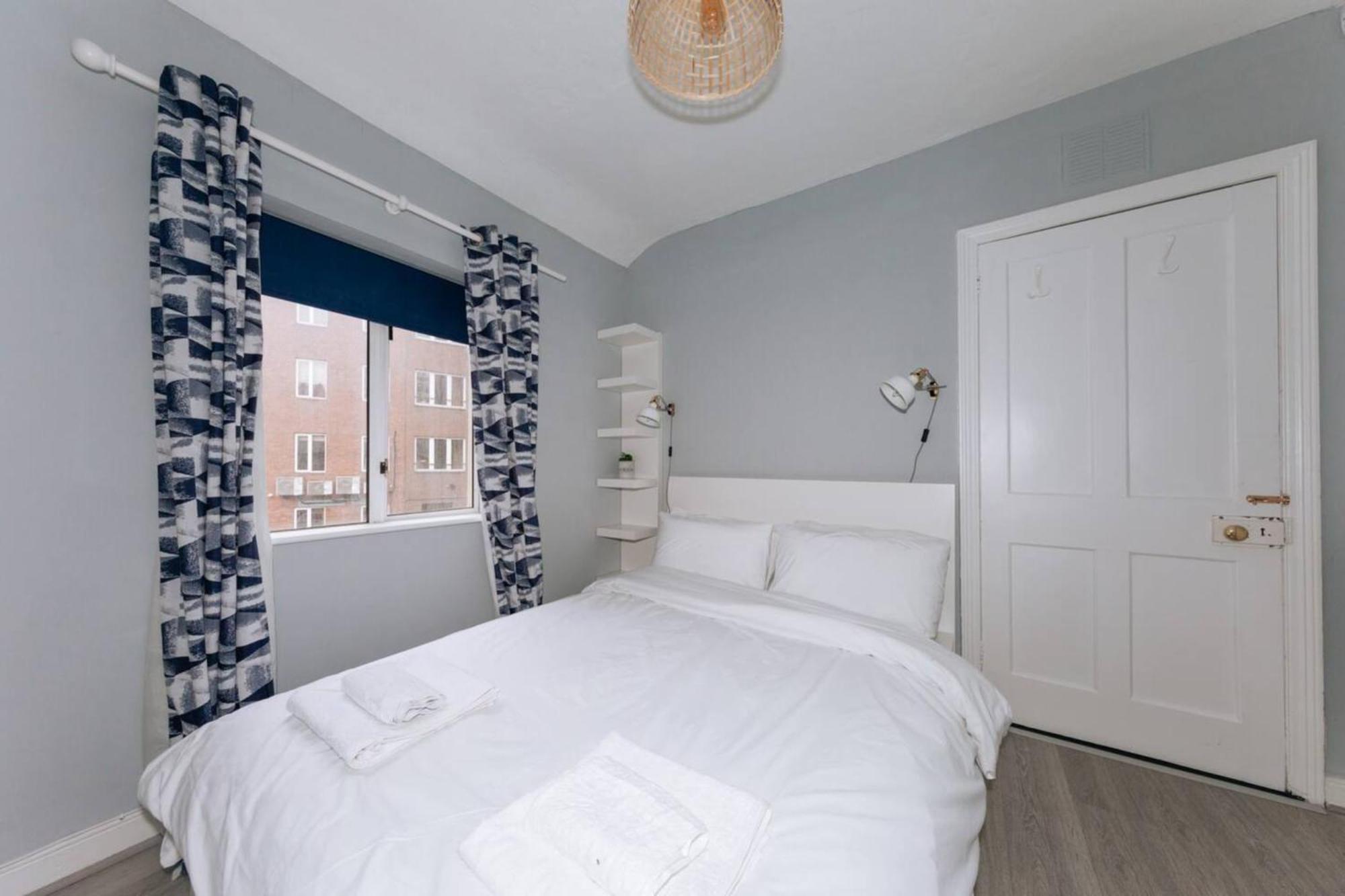 Centrally Located & Spacious 4bd House- St Kevin's Holiday home *