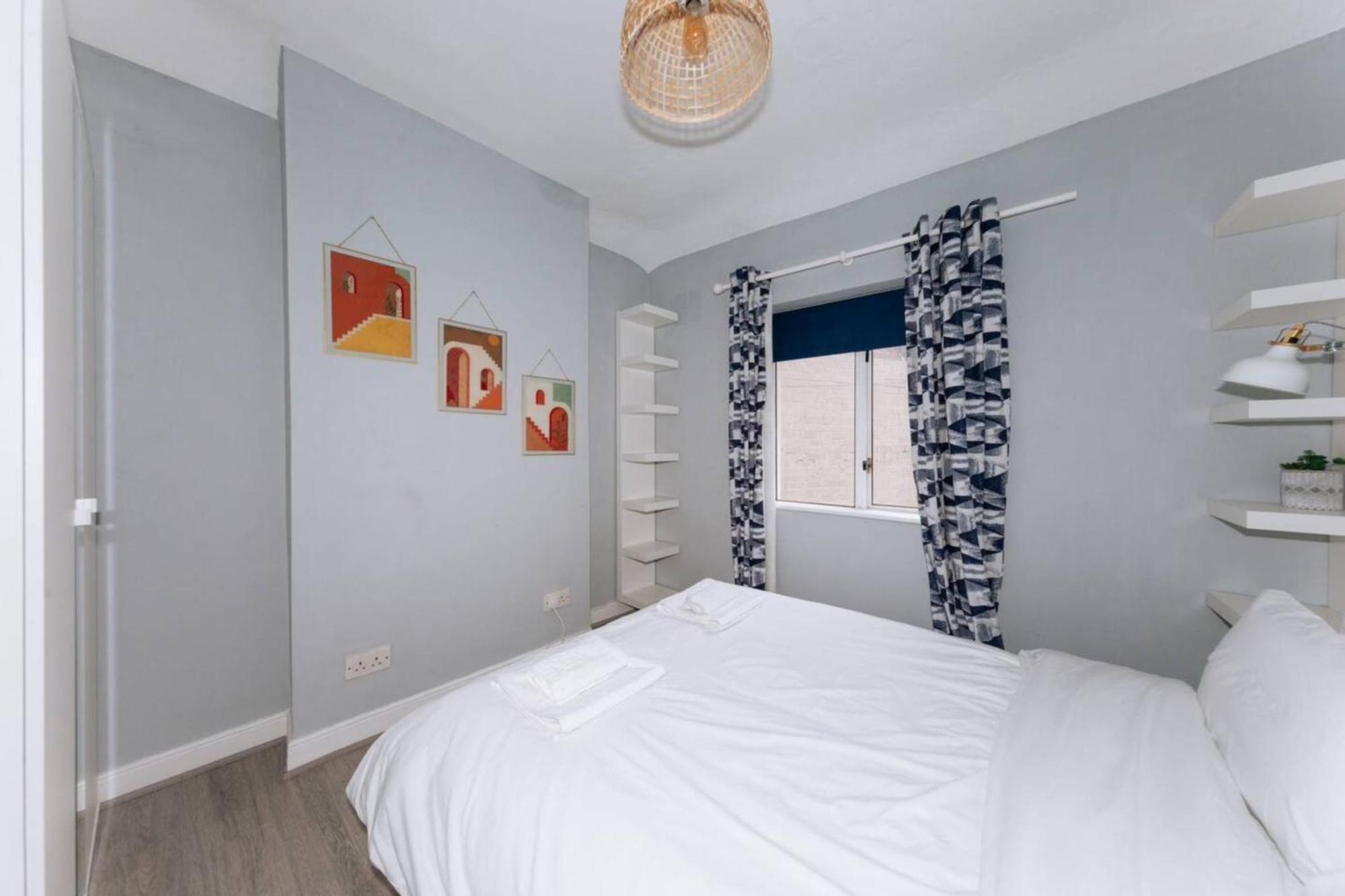 Centrally Located & Spacious 4bd House- St Kevin's Holiday home Dublin