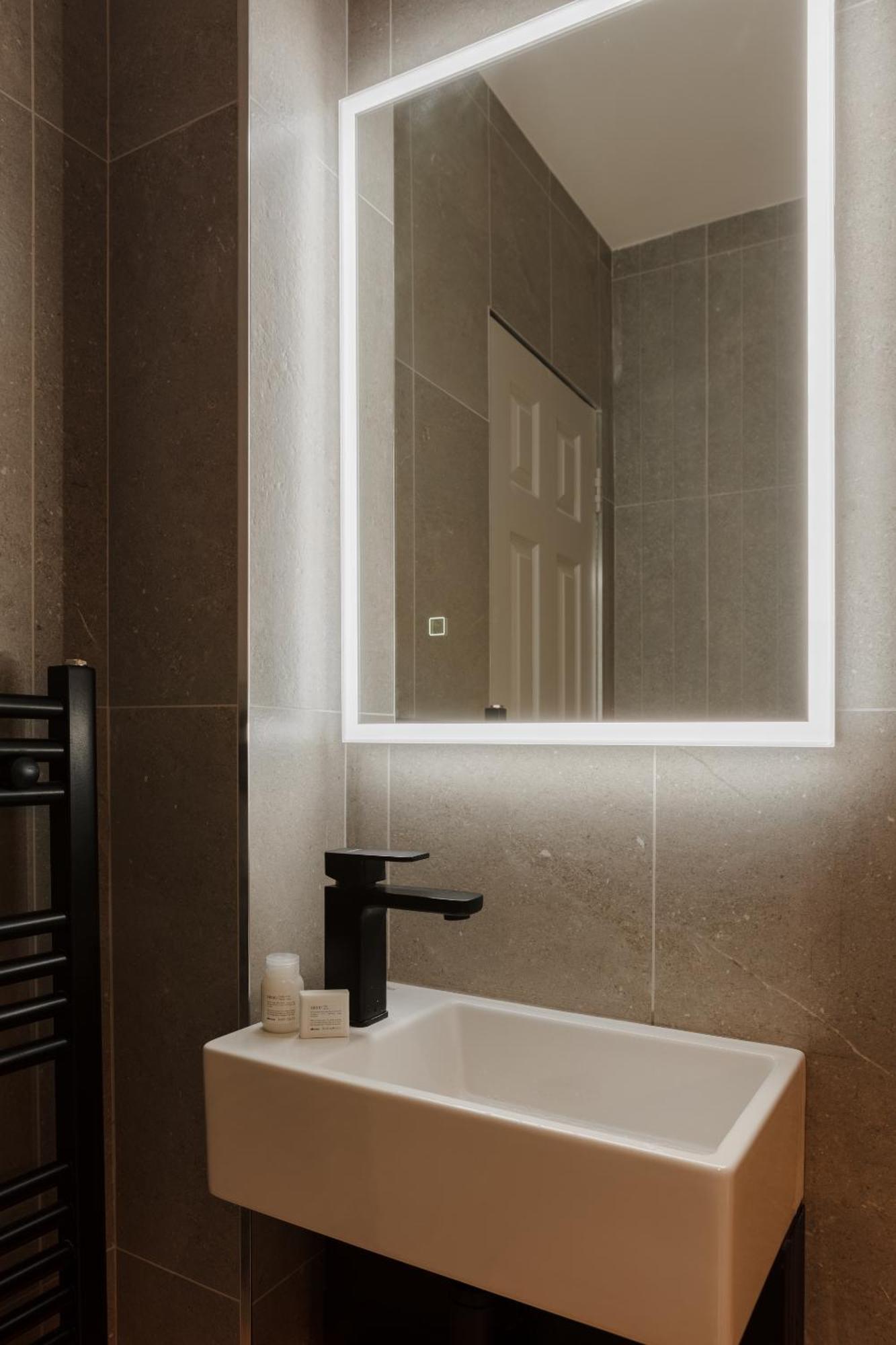 Hotel Sonder The Earl 4*