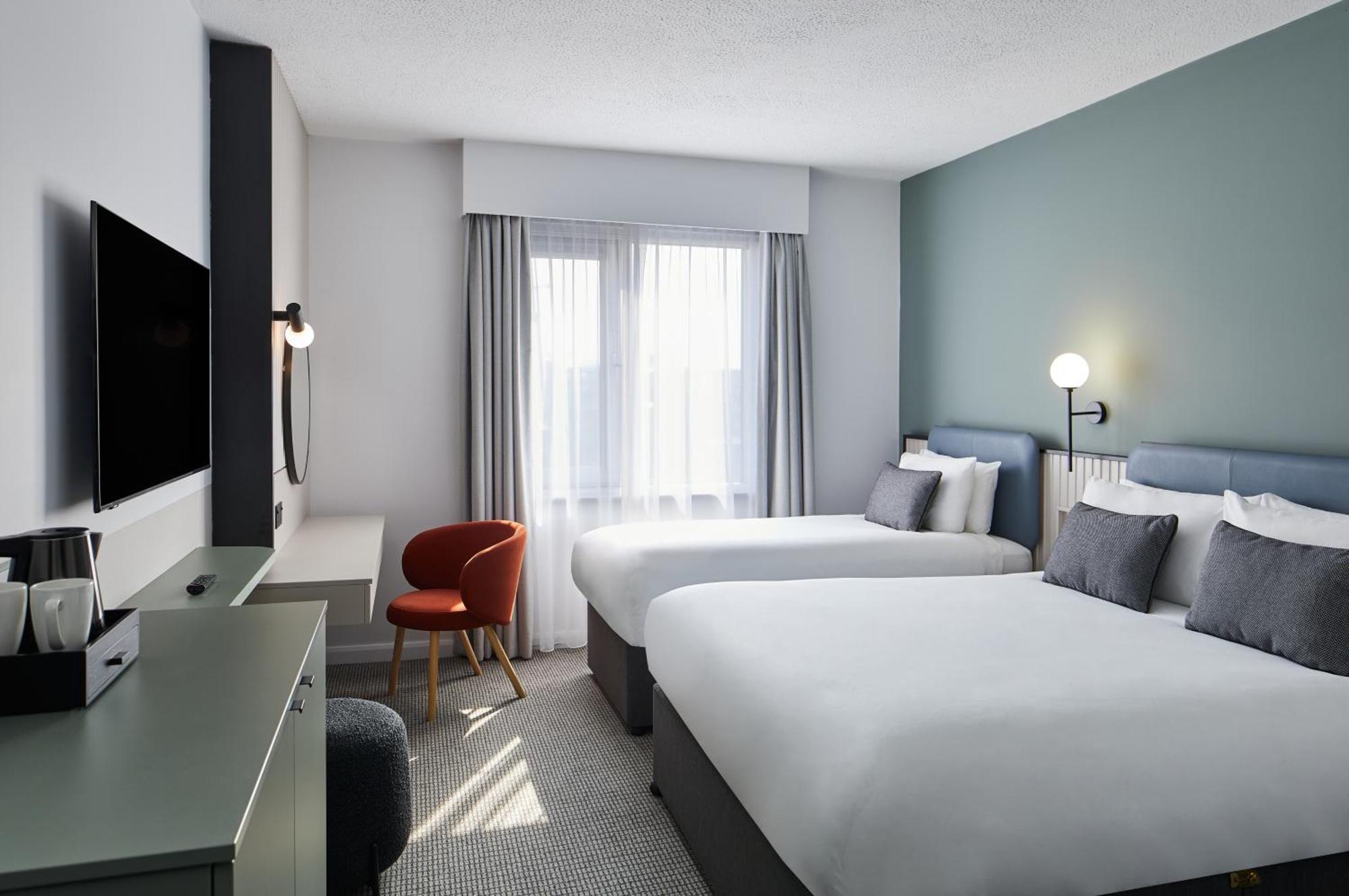 Leonardo Parnell Street 4*
